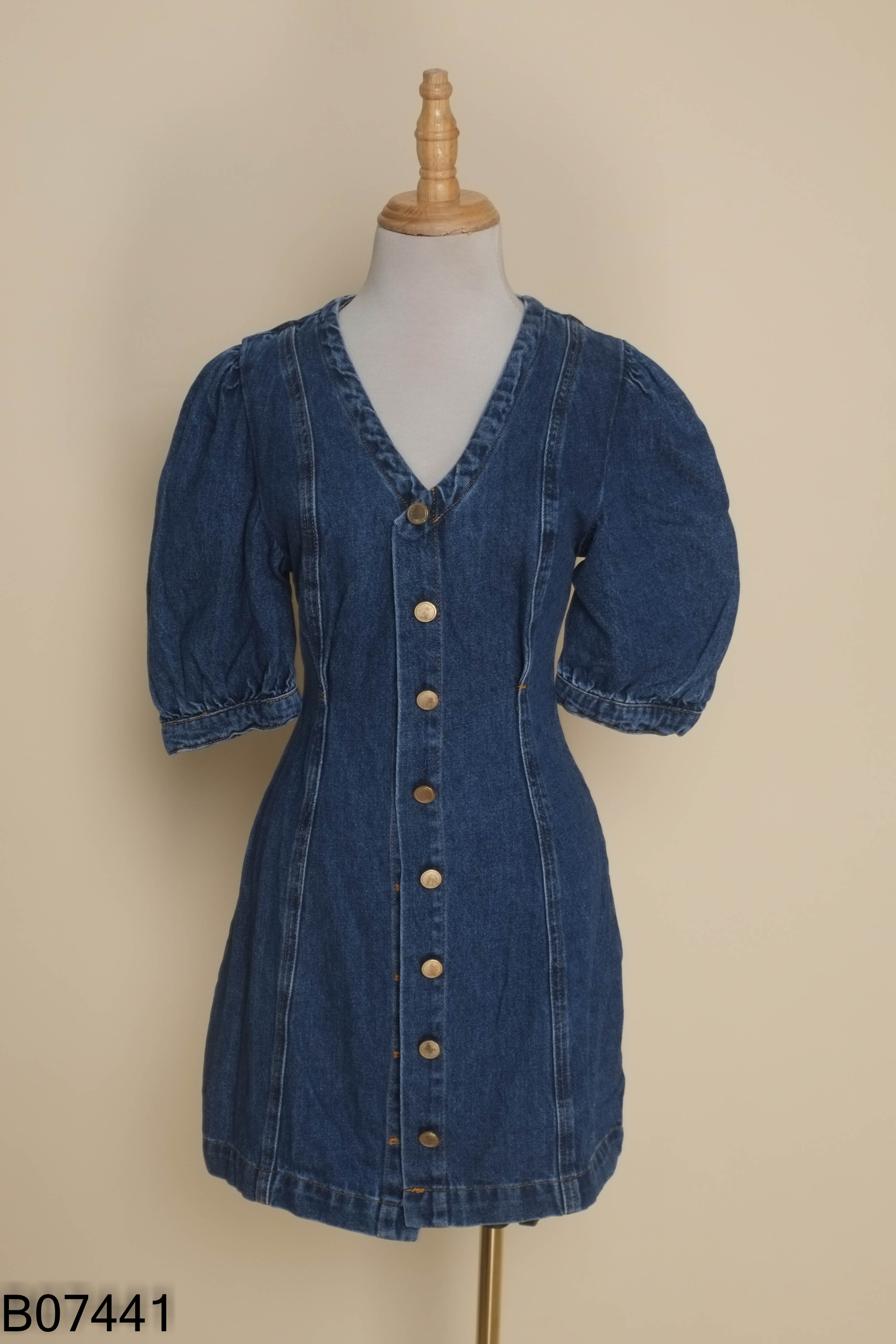 Váy ZARA xanh cổ tim