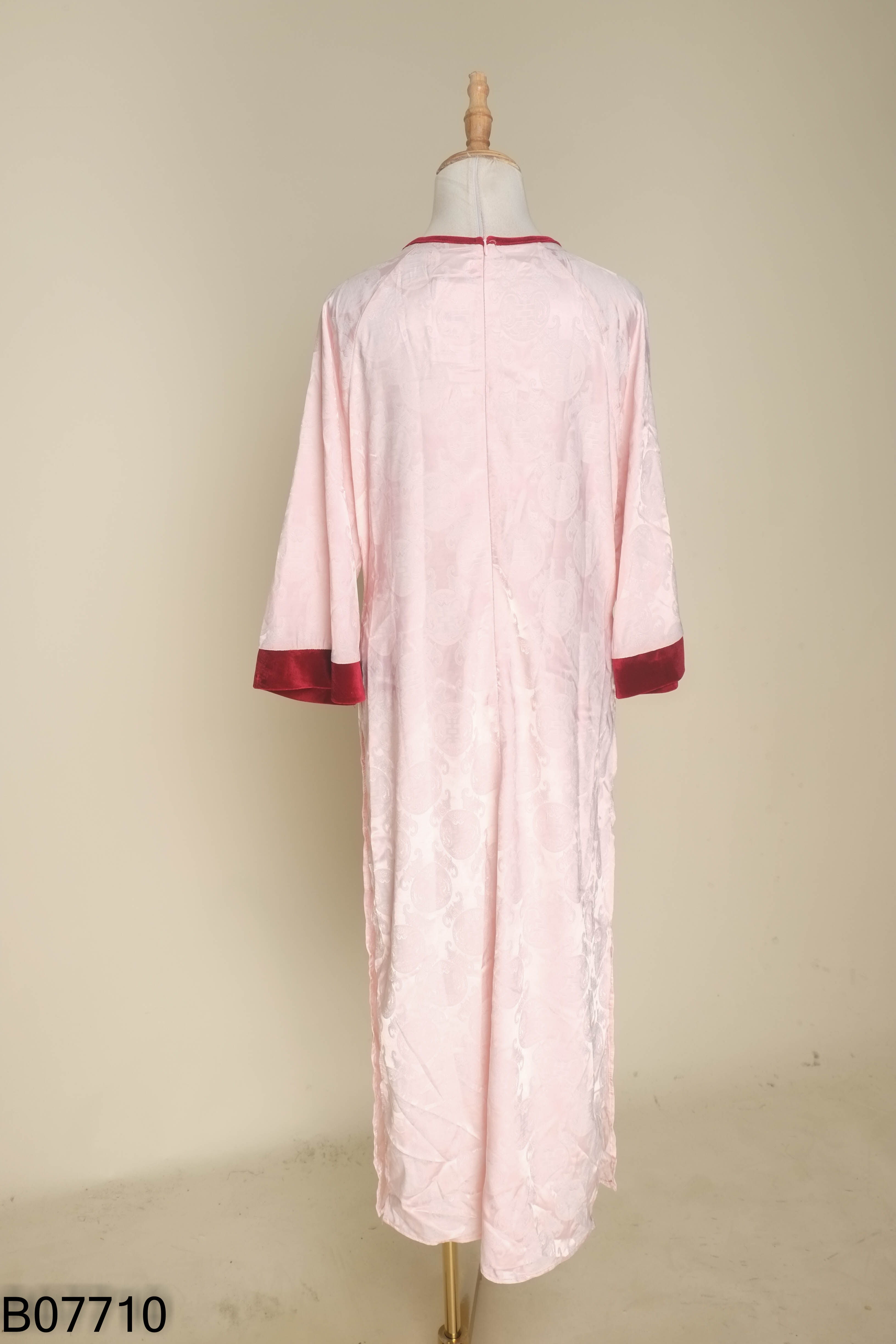 Áo dài hồng phối nơ đỏ (không quần)