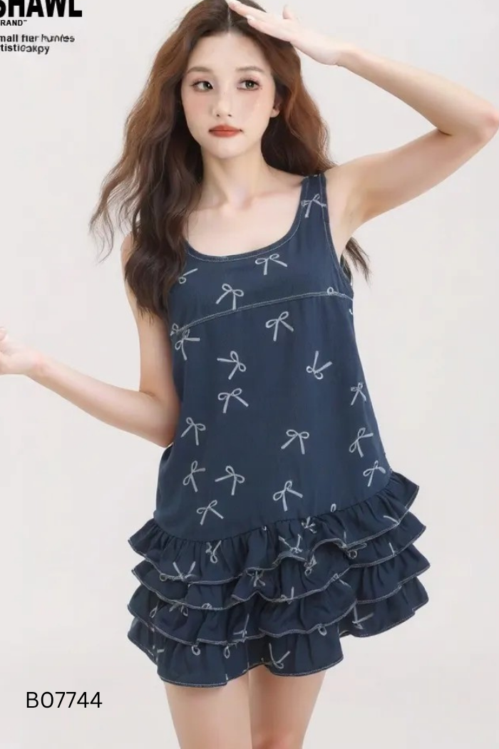 Váy jean xanh họa tiết nơ