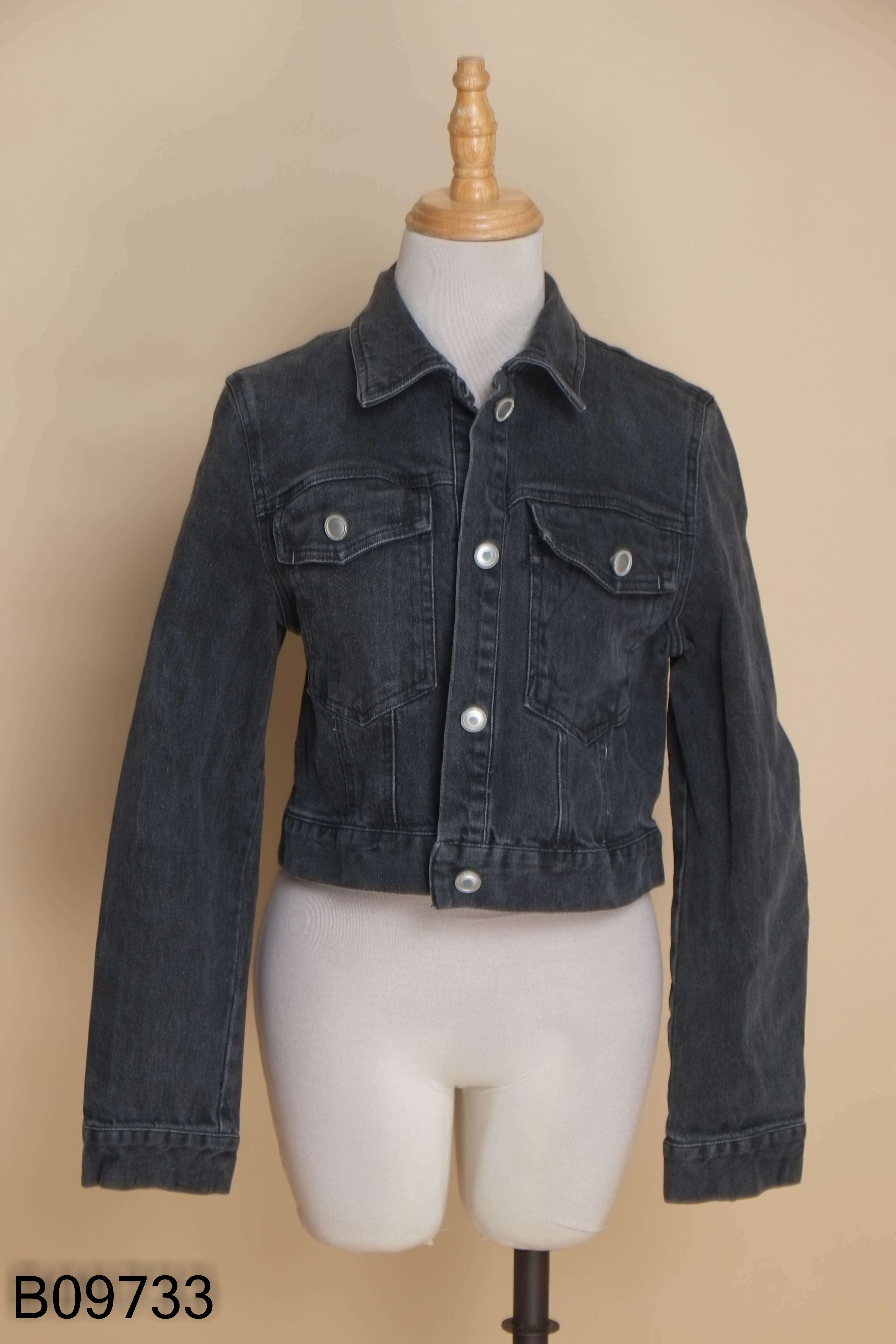 Áo khoác jeans đen M.K
