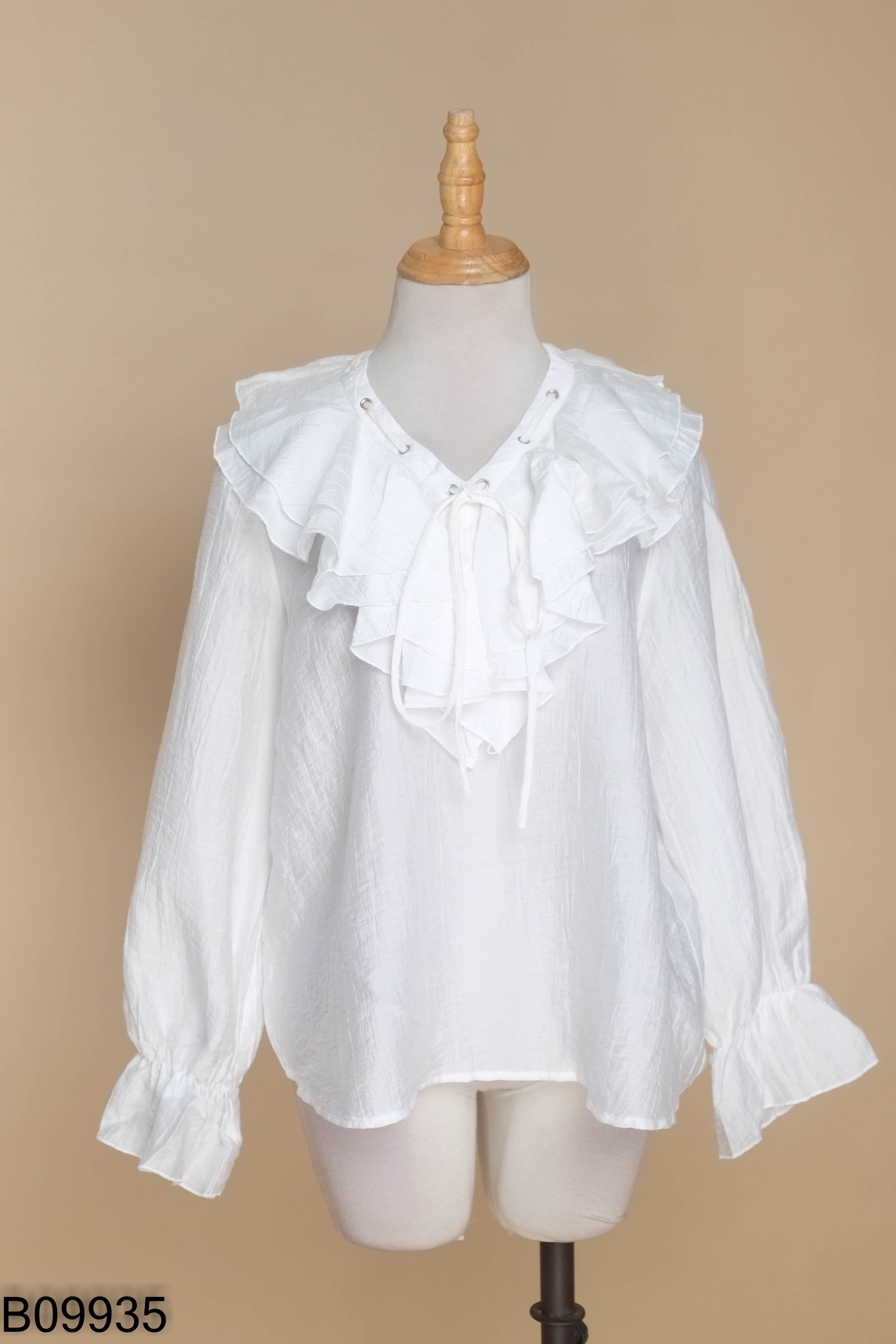 Áo đũi trắng DAISY phối bèo