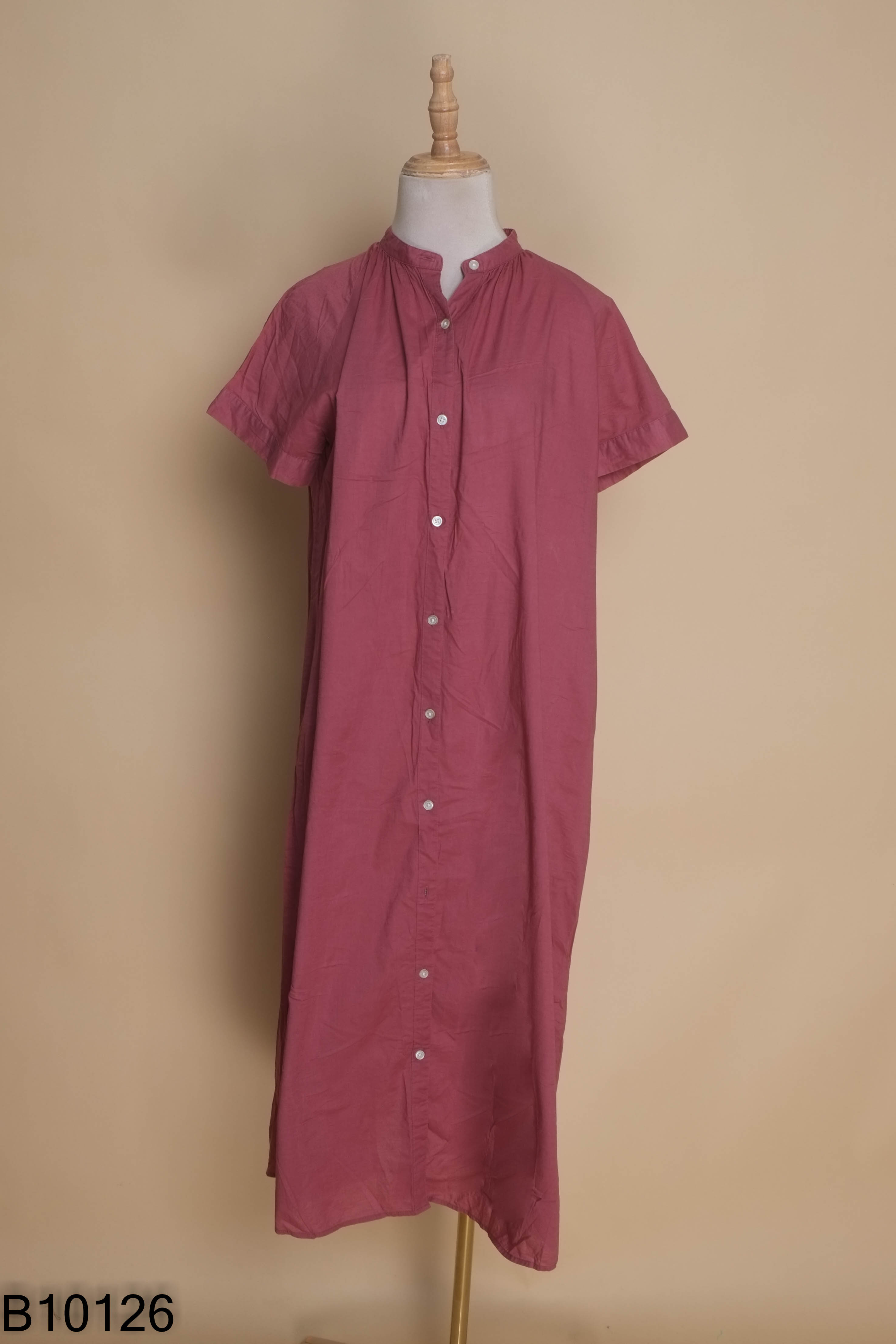 Váy tím suông cổ tàu