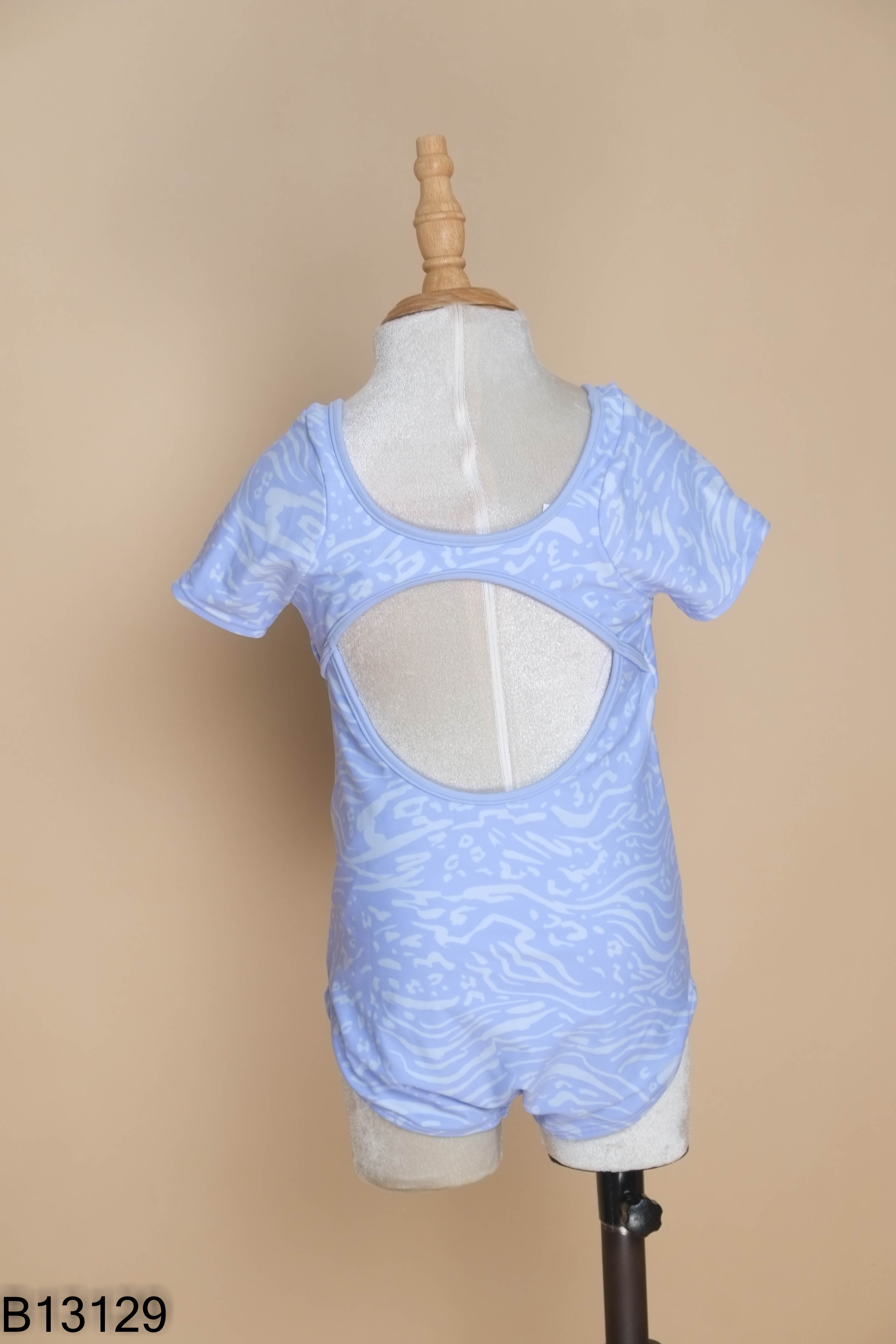 Jumpsuit ATHLETA xanh họa tiết trắng KIDS