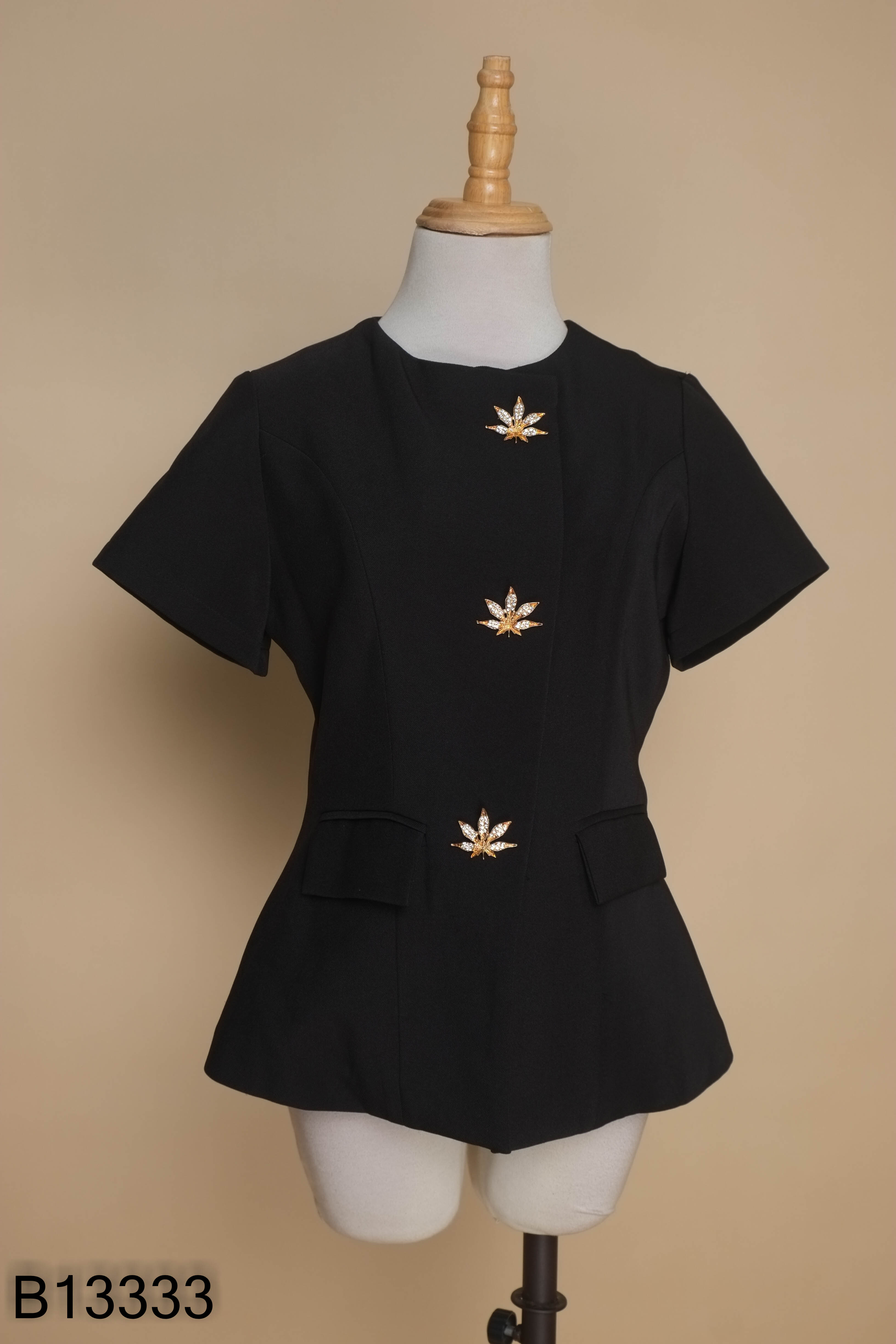 Áo kiểu ANIIN CLOTHING đen đính hoa