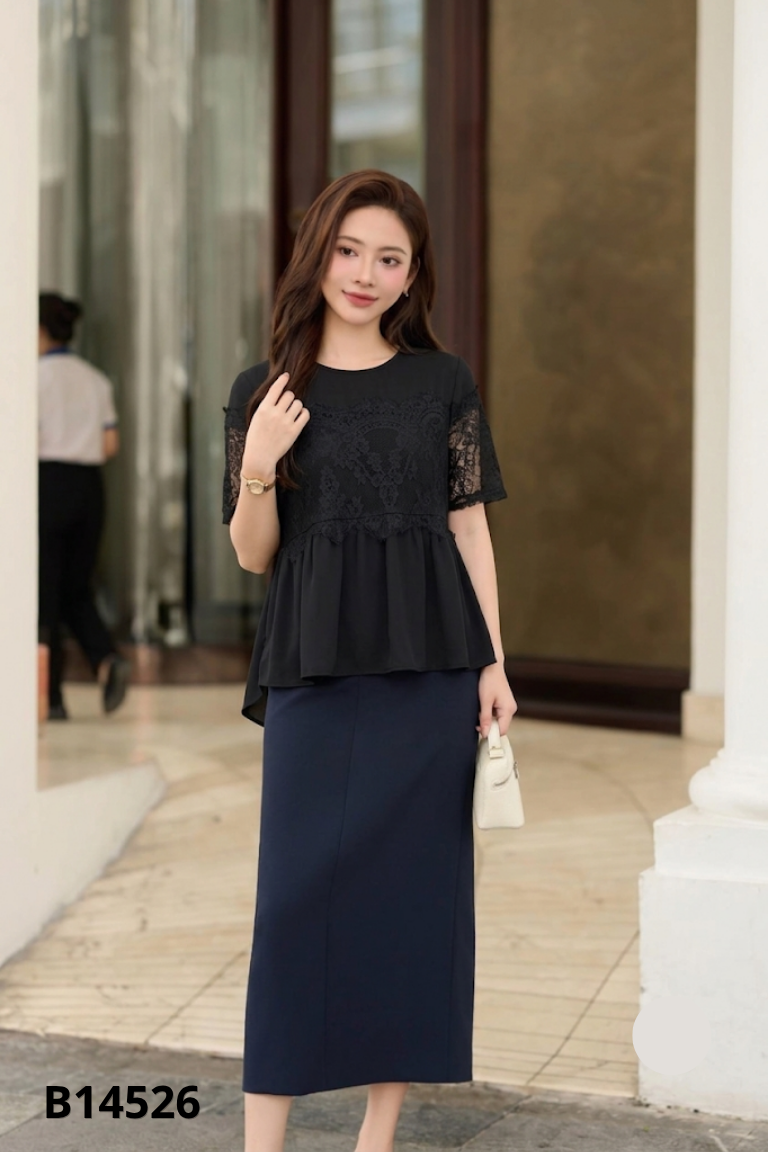 Áo MAY LOVES đen phối ren