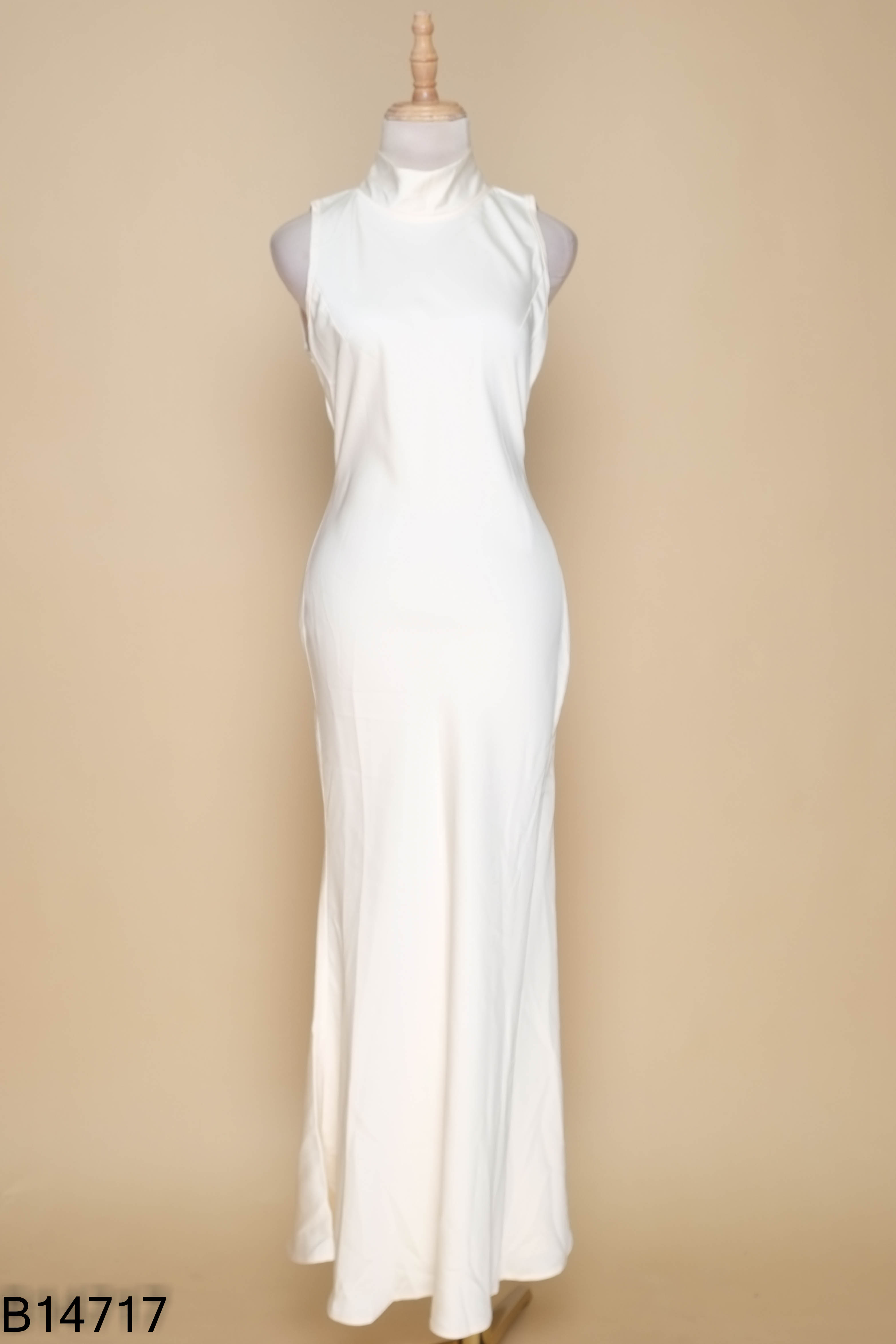 NEWTAG Váy MIO LADY lụa be suông