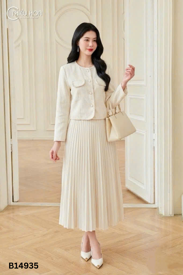 SET áo dạ be cúc ngọc+ chân váy