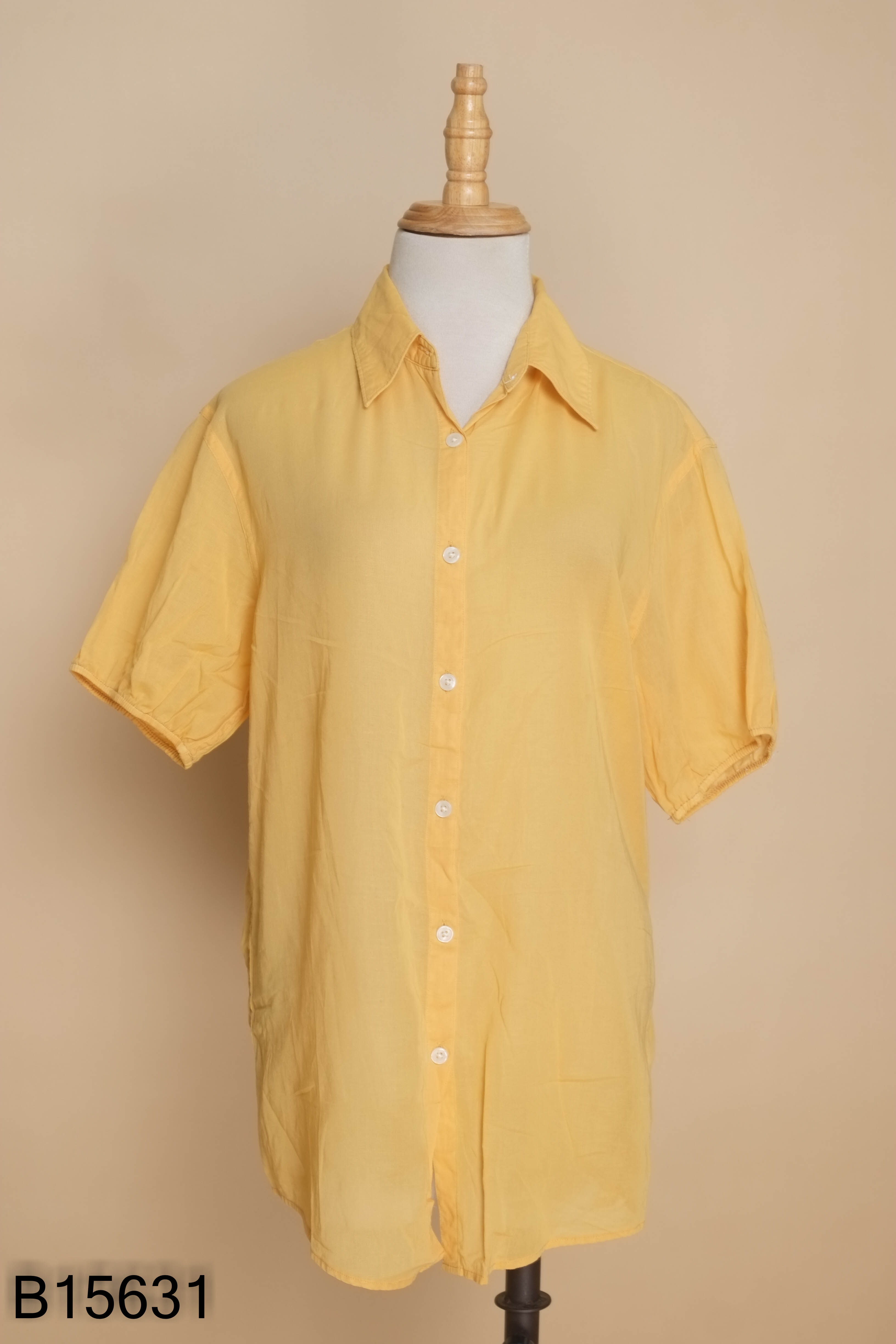 Áo sơ mi UNIQLO cam tay bồng