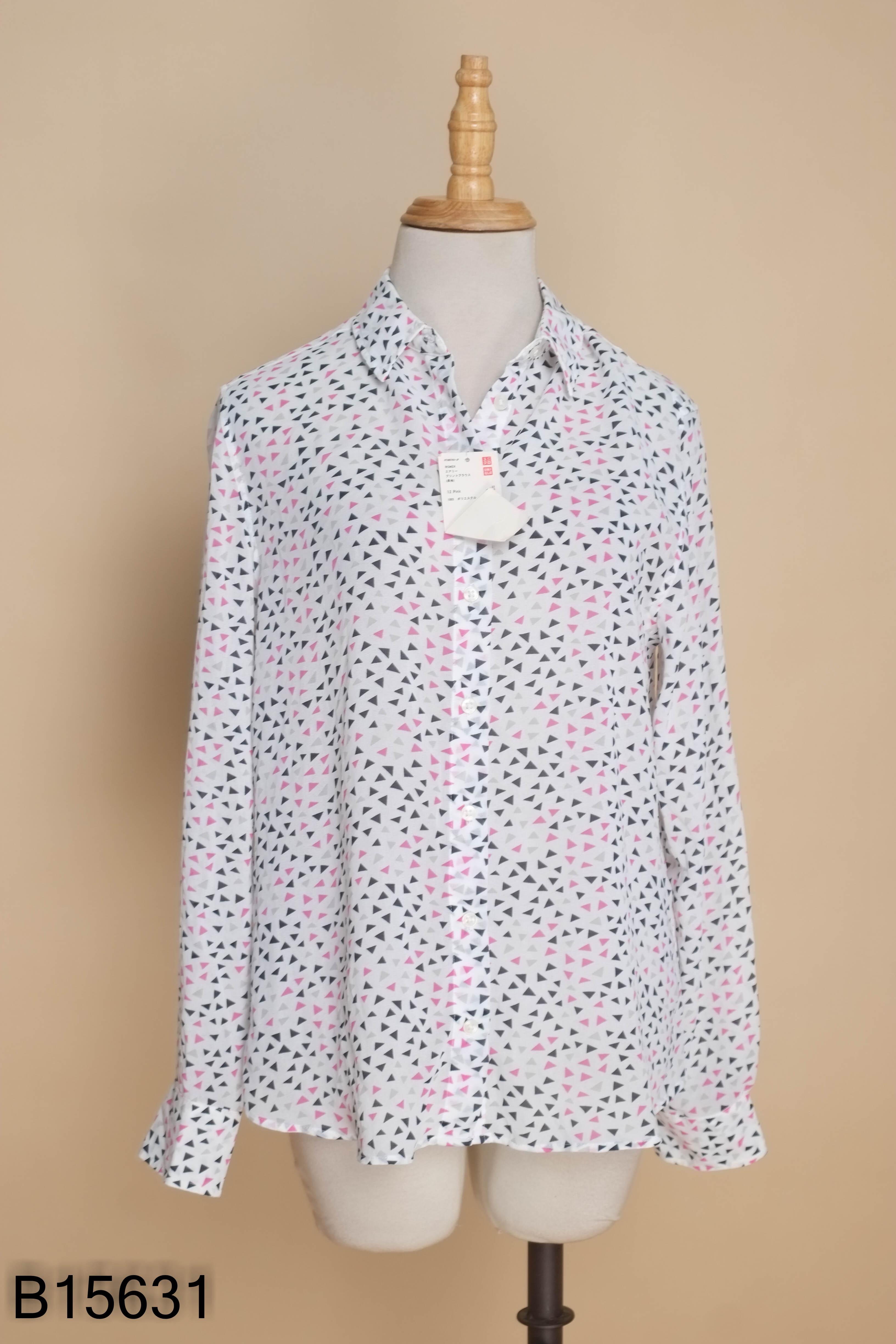 Áo sơ mi UNIQLO trắng họa tiết
