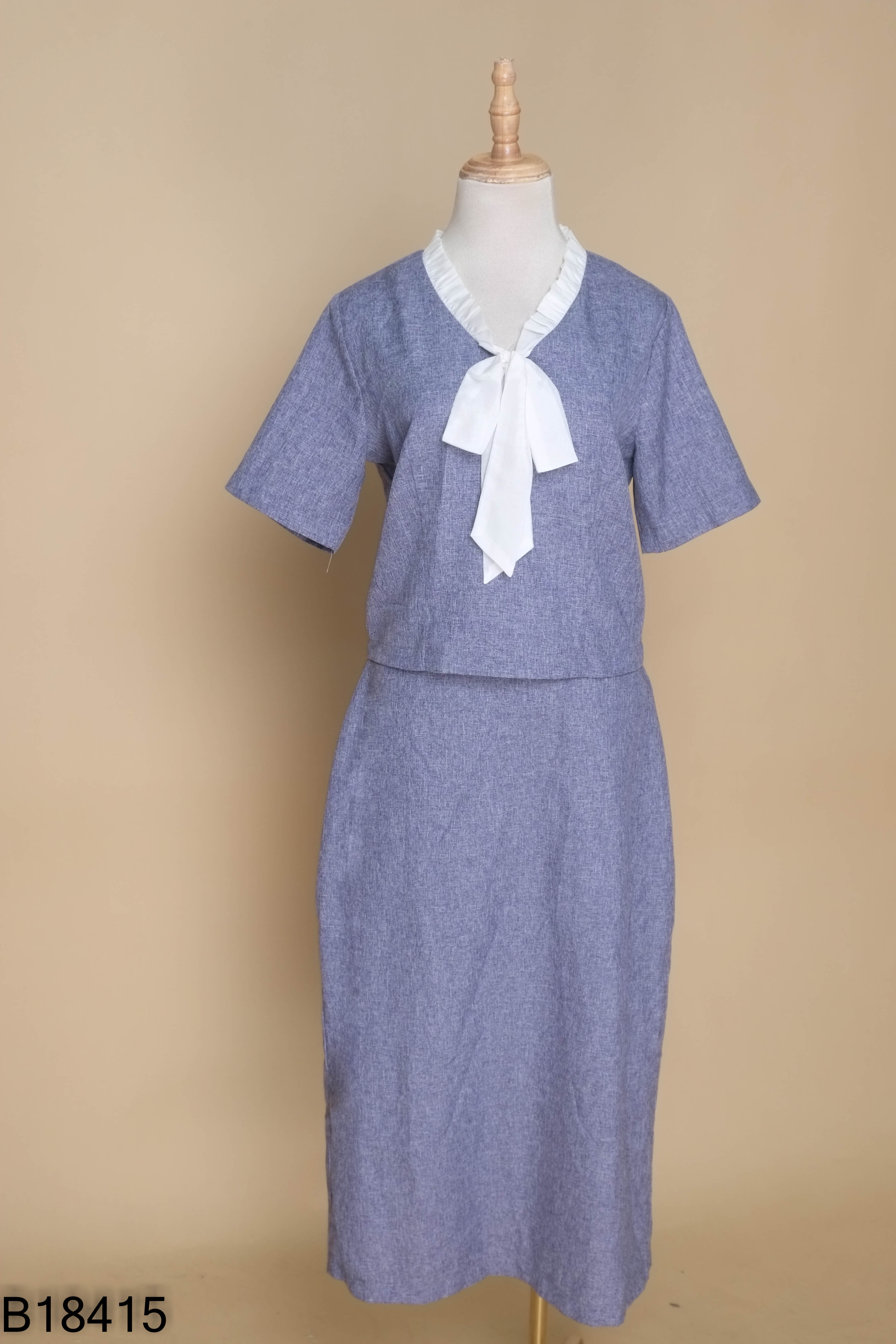 Set Áo xanh phối nơ LEO'S WEARING + Chân váy