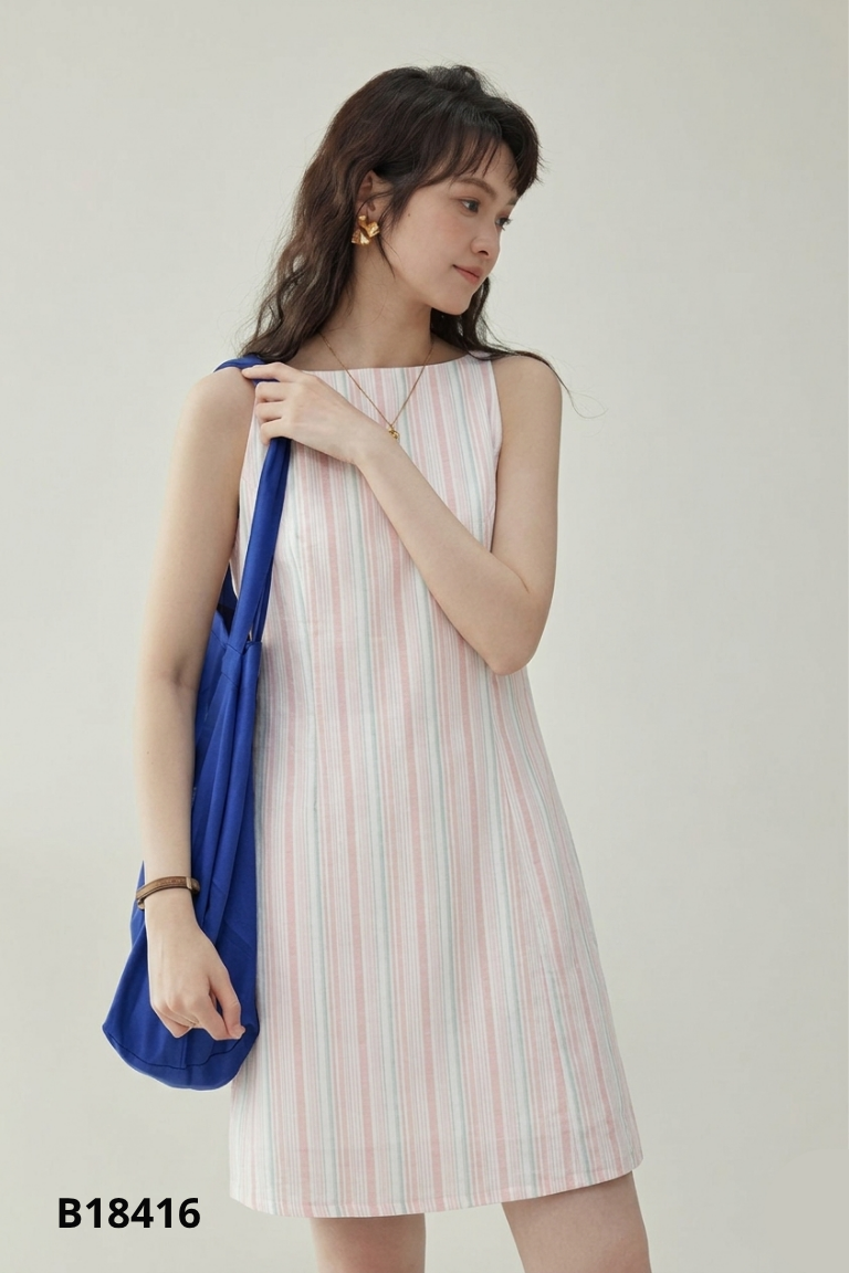 Váy AUDREY STUDIO hồng hở lưng