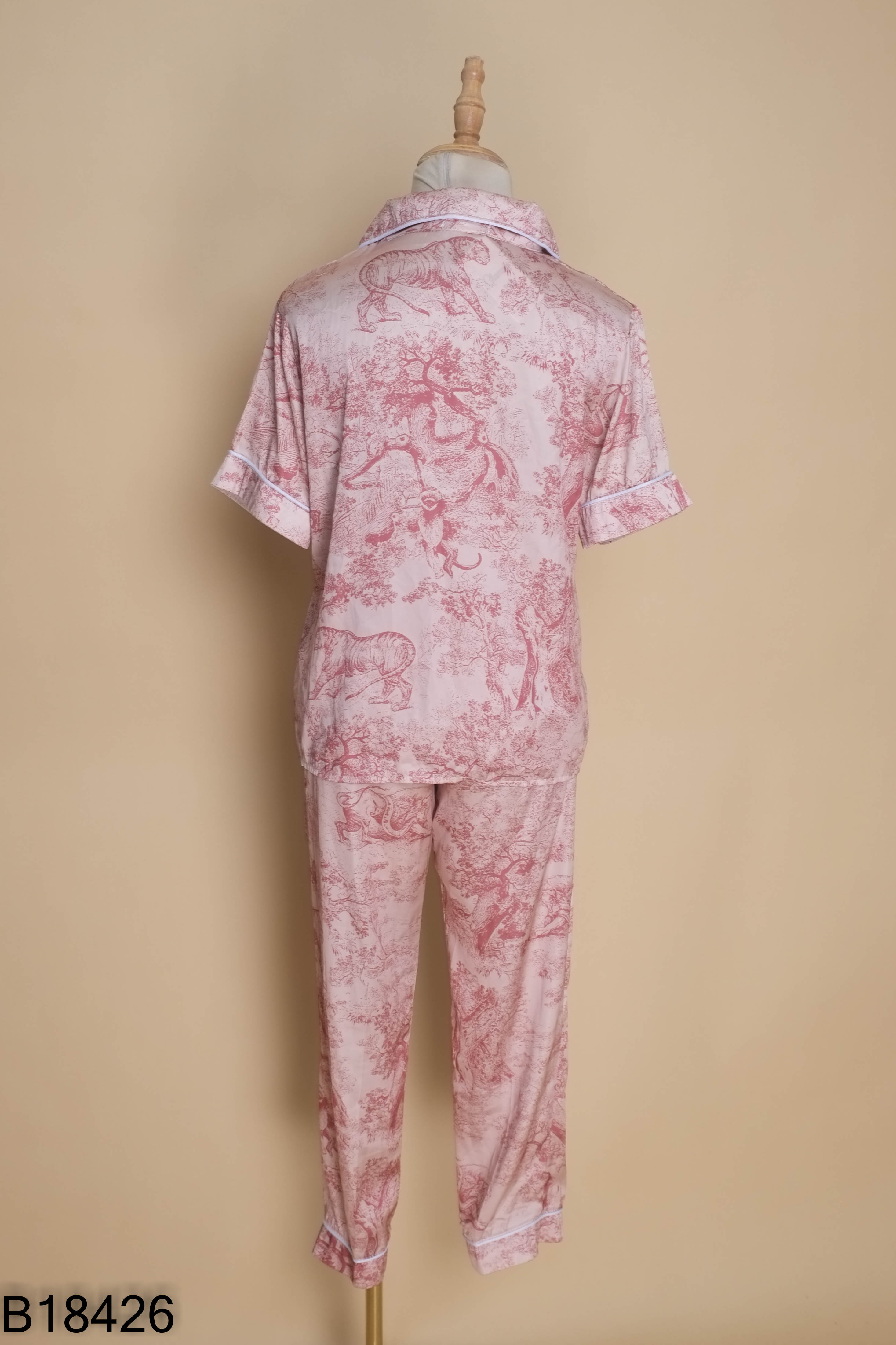 B1842610440-Set pijama hồng họa tiết