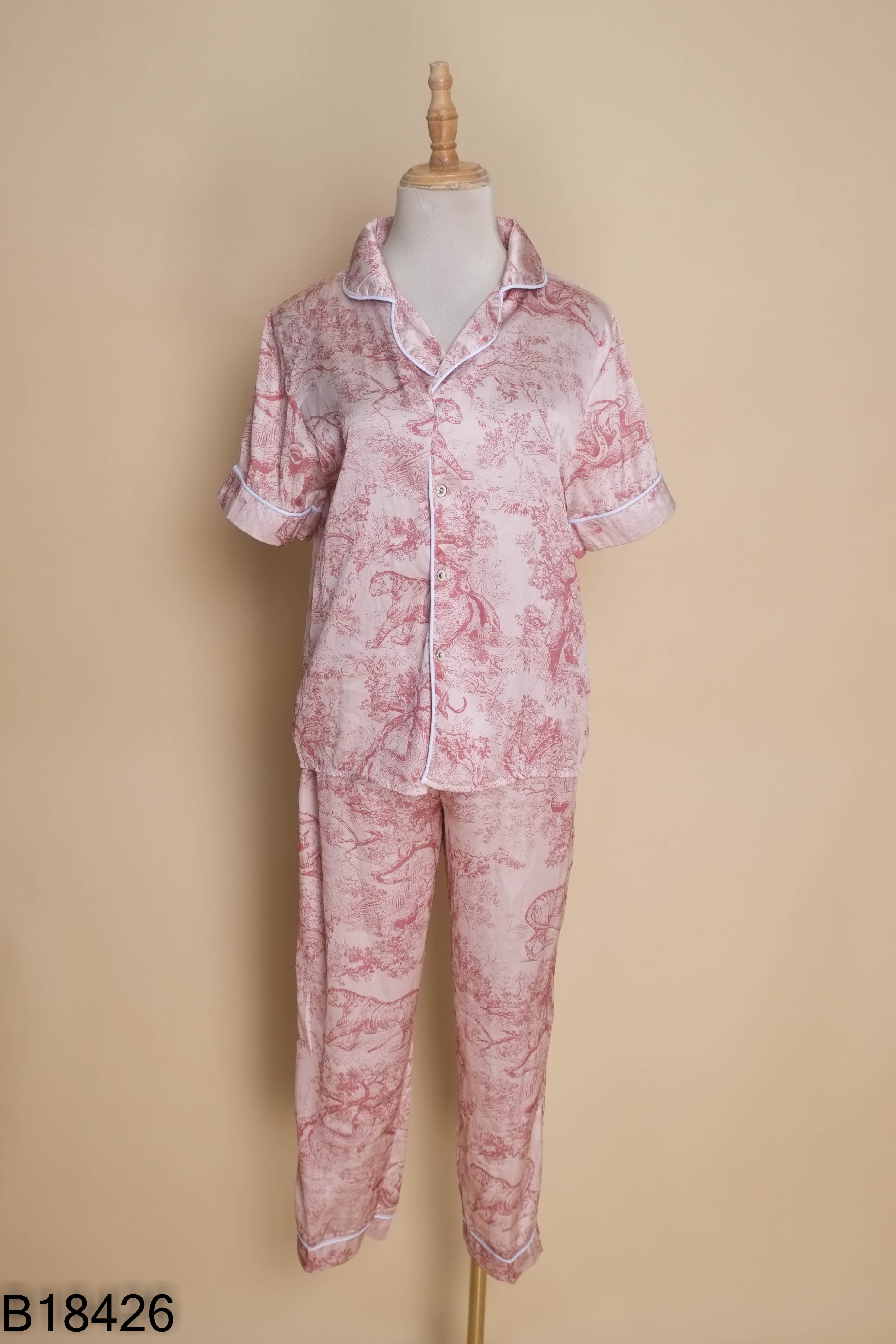 B1842610440-Set pijama hồng họa tiết