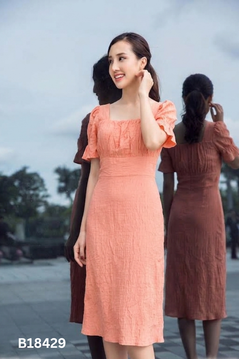 Váy BLESSING cam cổ vuông