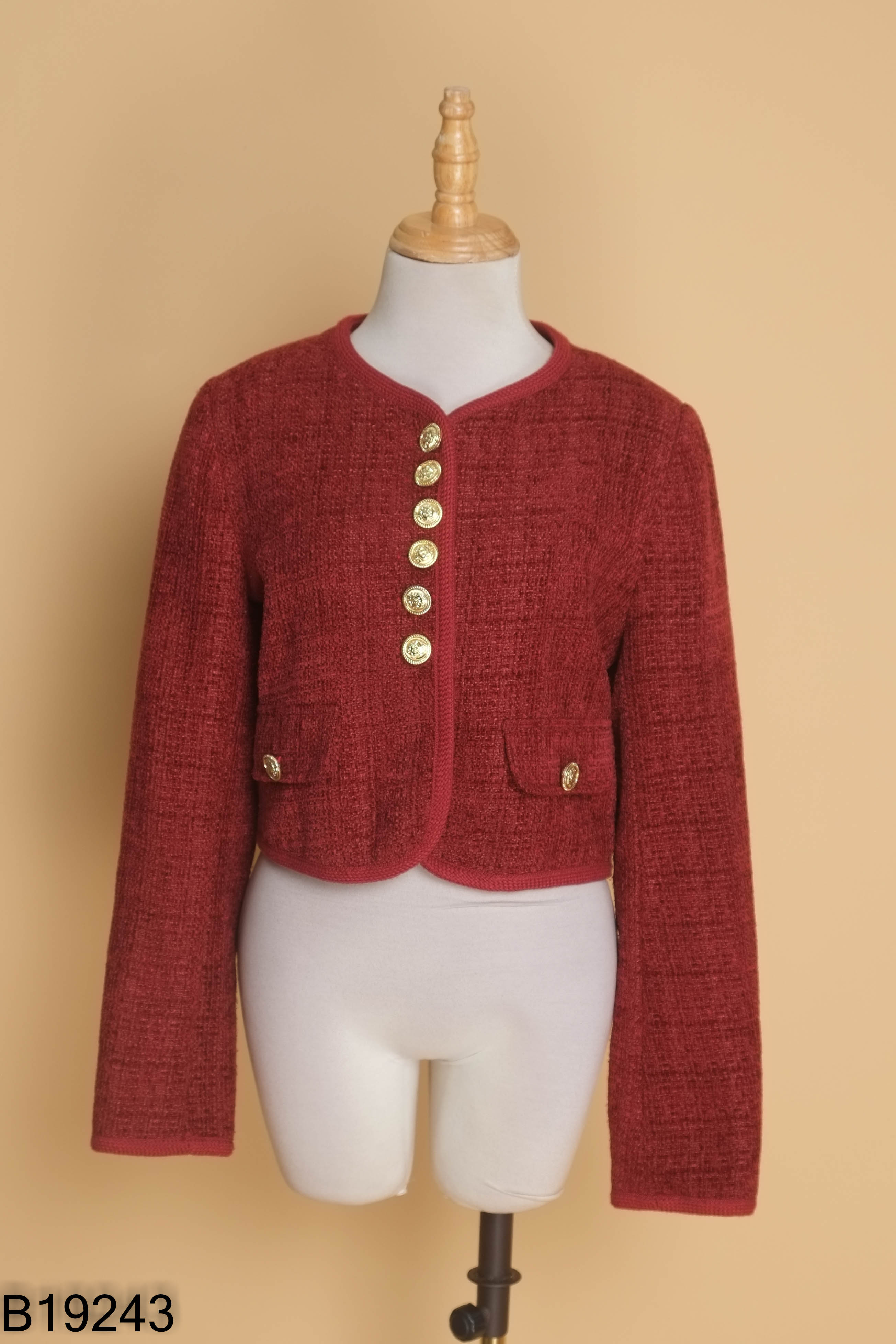 Áo tweed đỏ YICHEN phối cúc vàng