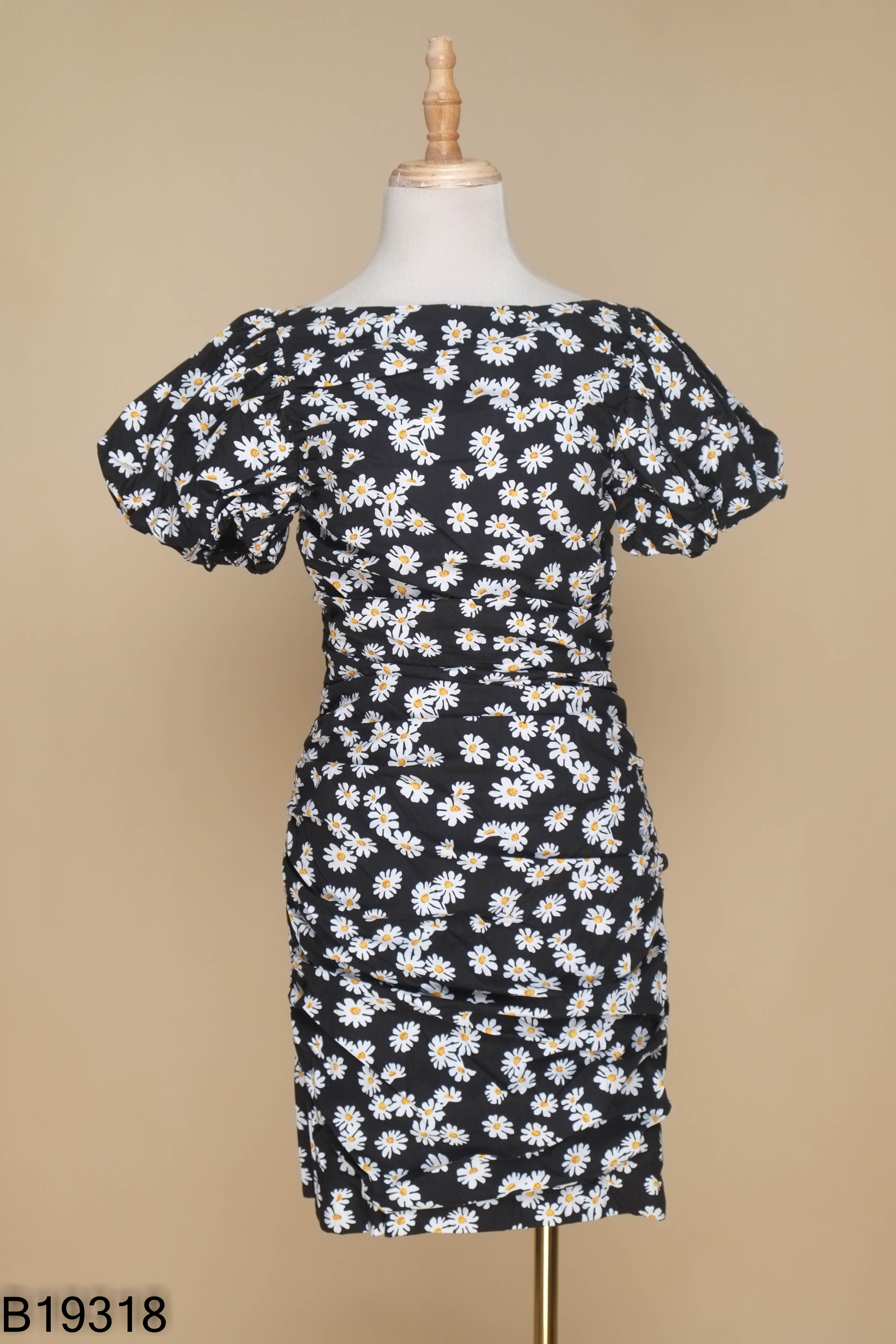 Váy IVY MODA đen phối hoa