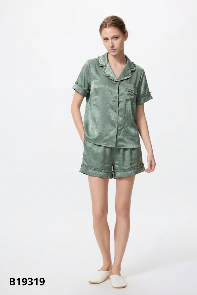 Set đồ ngủ xanh áo cổ bẻ + quần short