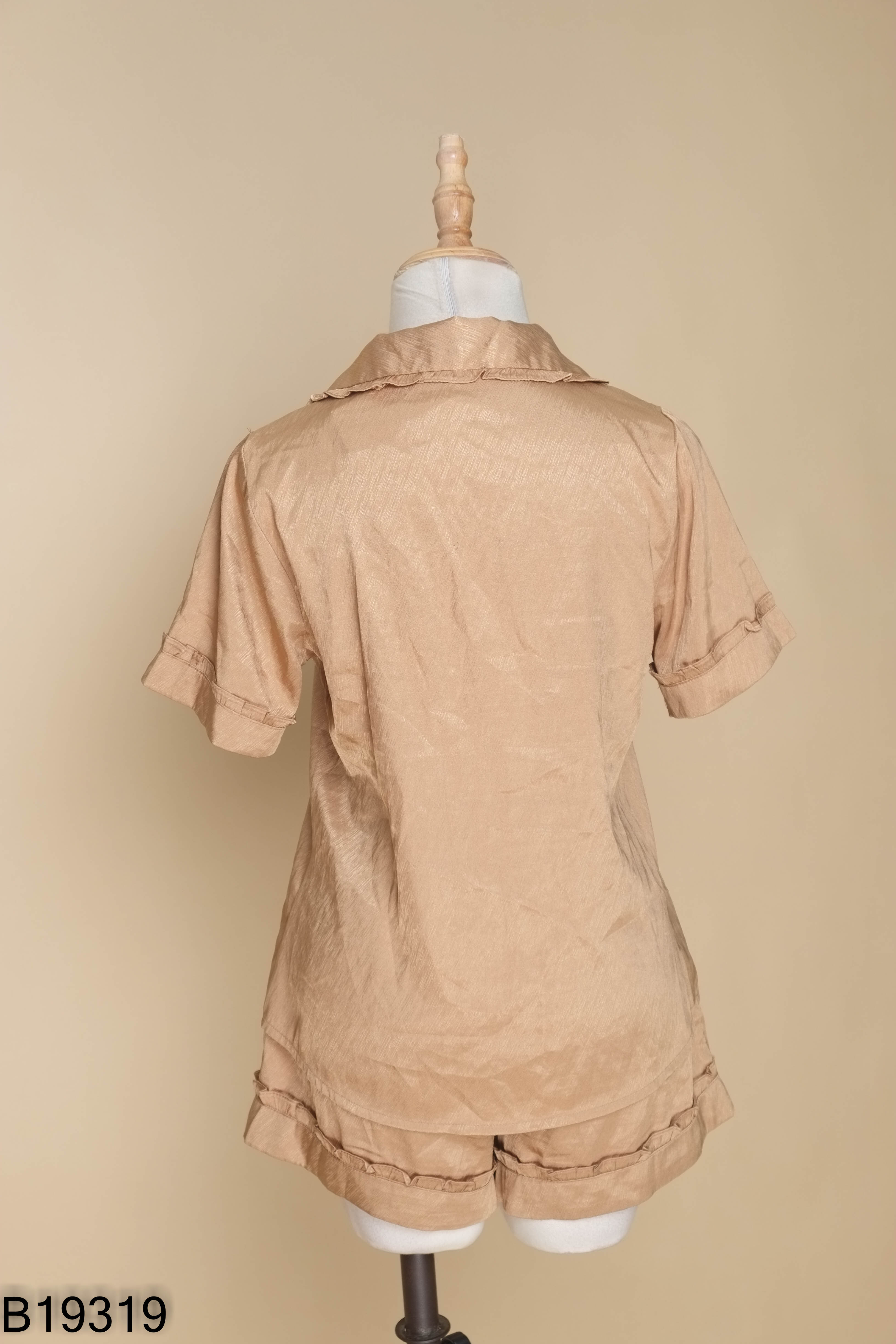 Set đồ ngủ nâu áo cổ bẻ + quần short