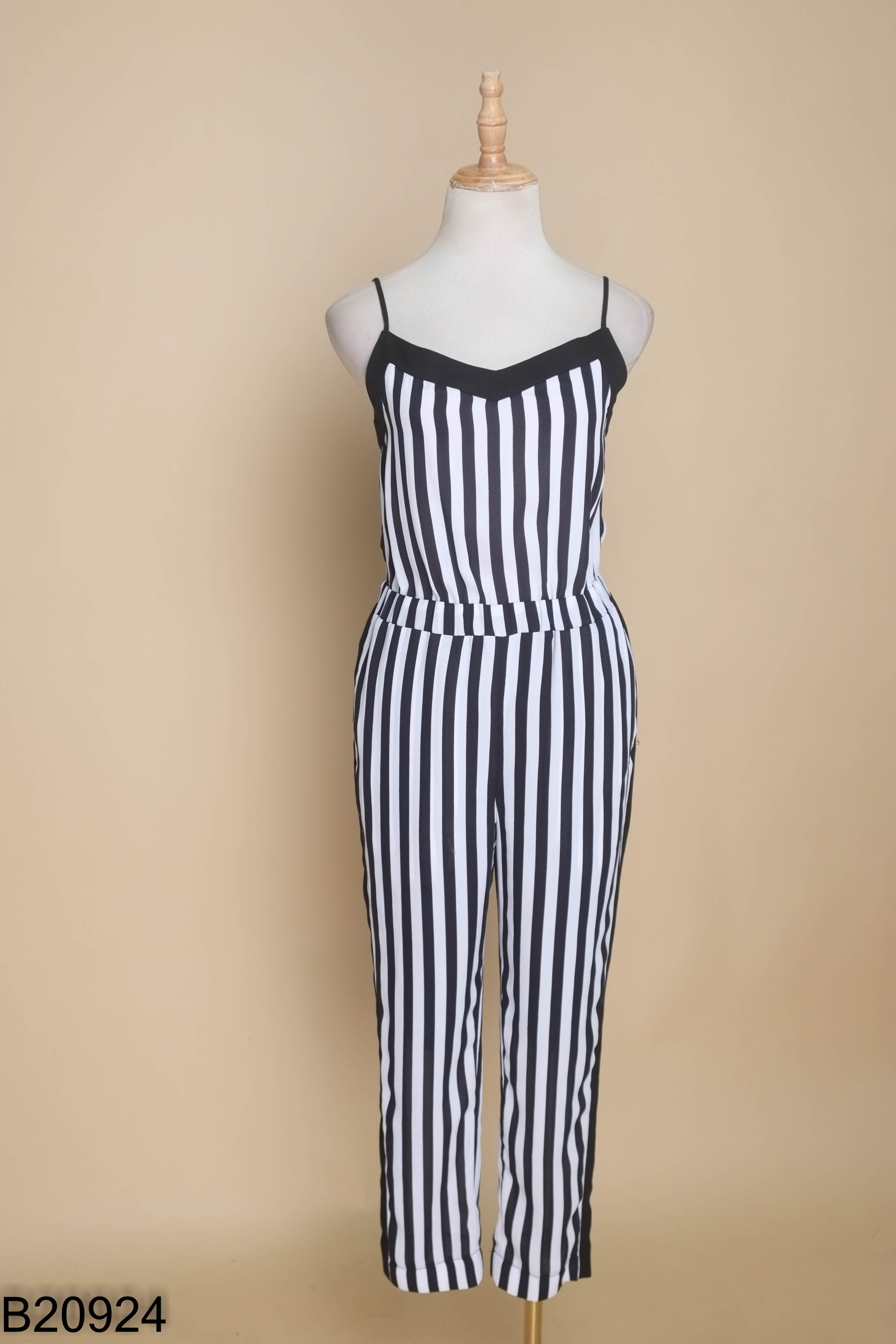 Jumpsuits hai dây ELISE đen sọc trắng