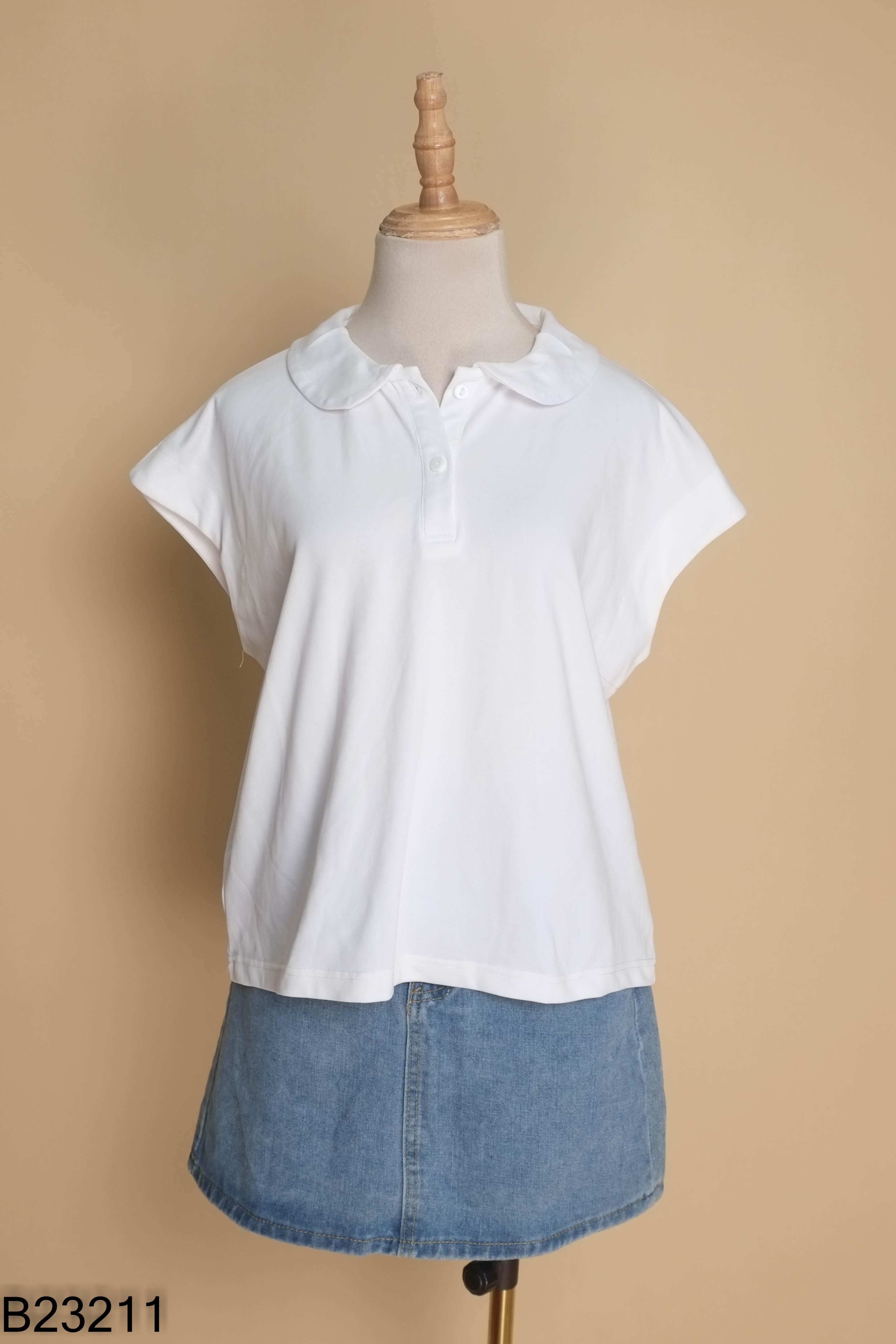 SET Áo trắng sát nách + chân váy jean xanh