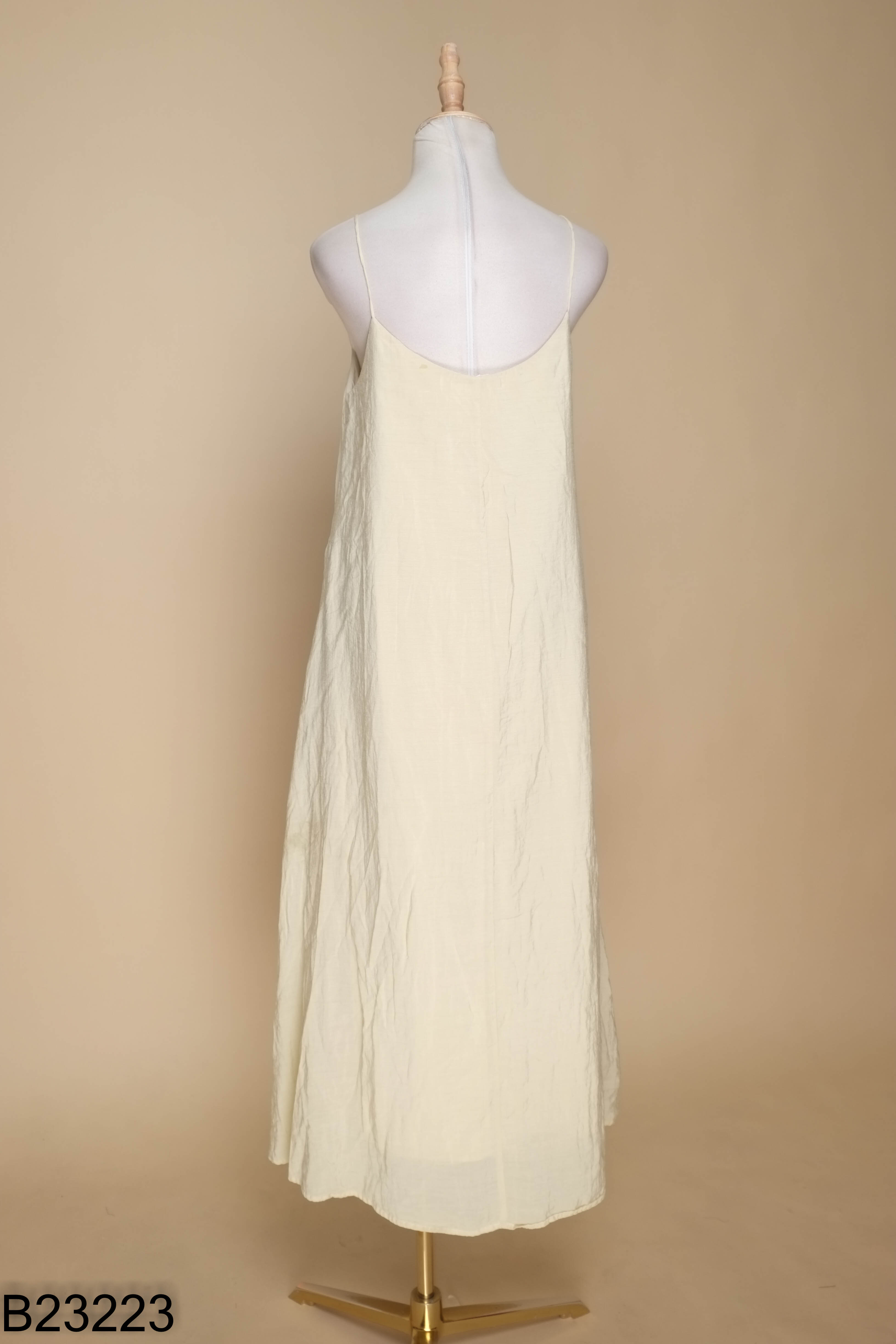 Váy linen vàng suông hai dây