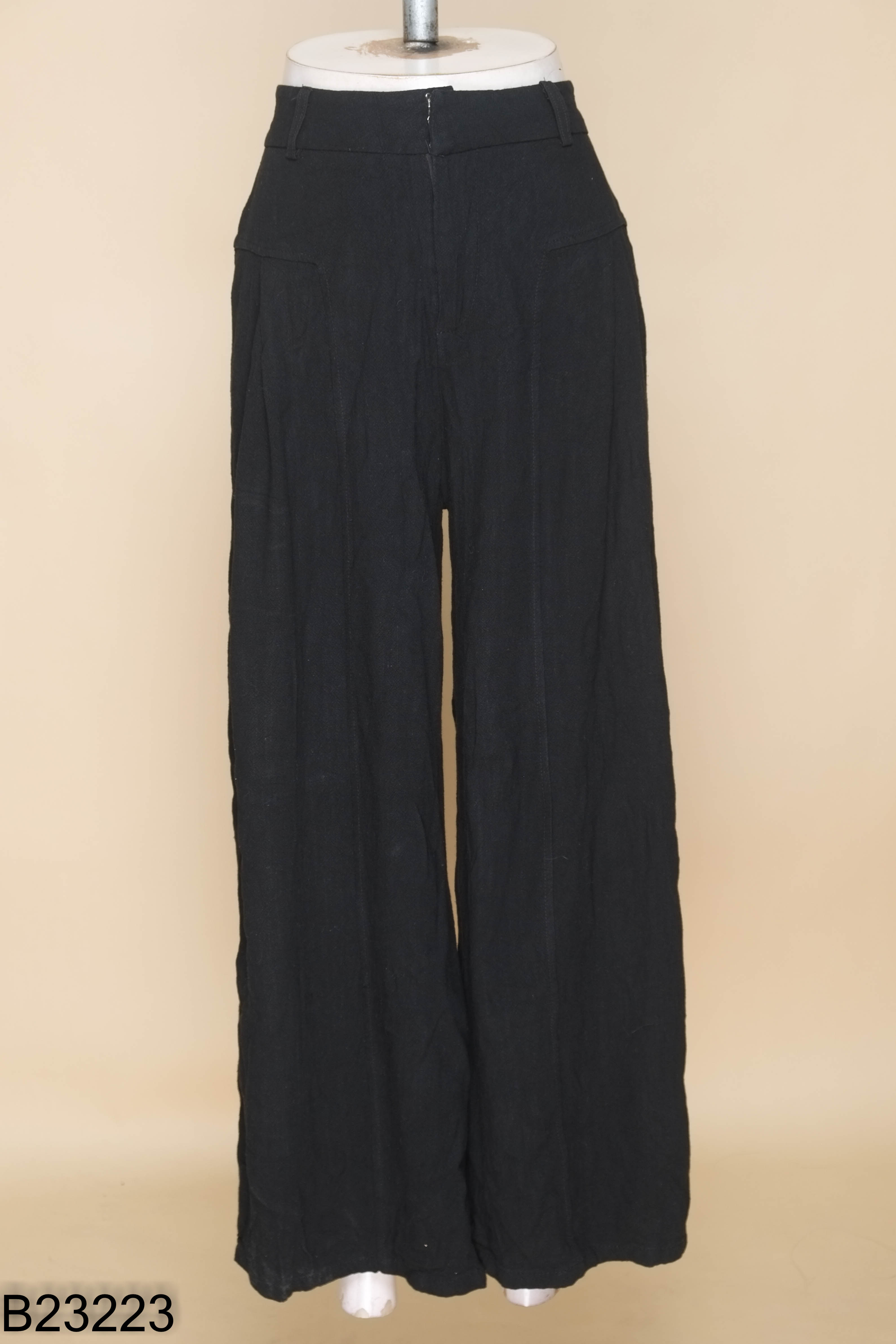 Quần WG.WE culottes linen đen