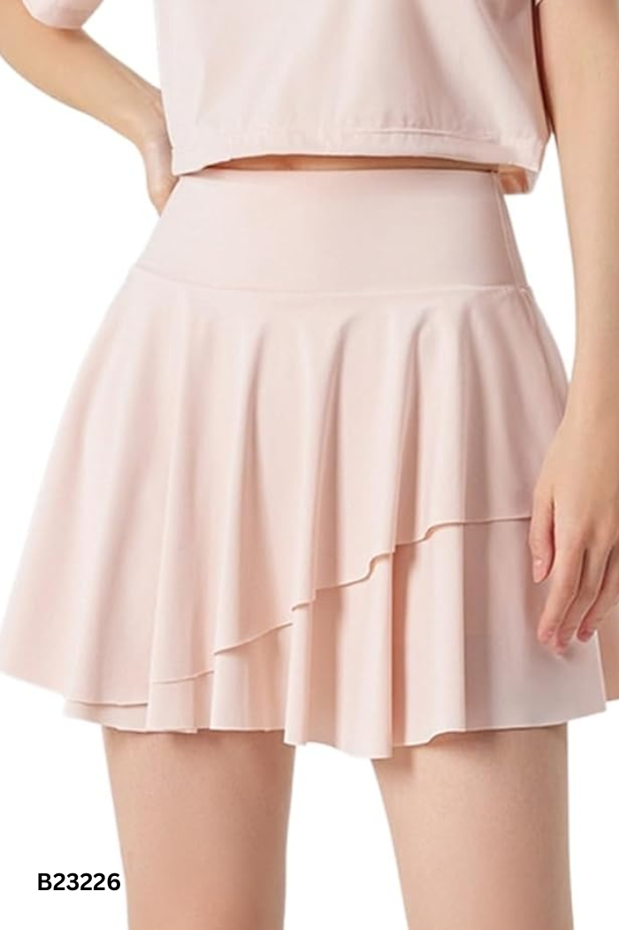 Chân váy hồng xếp tầng