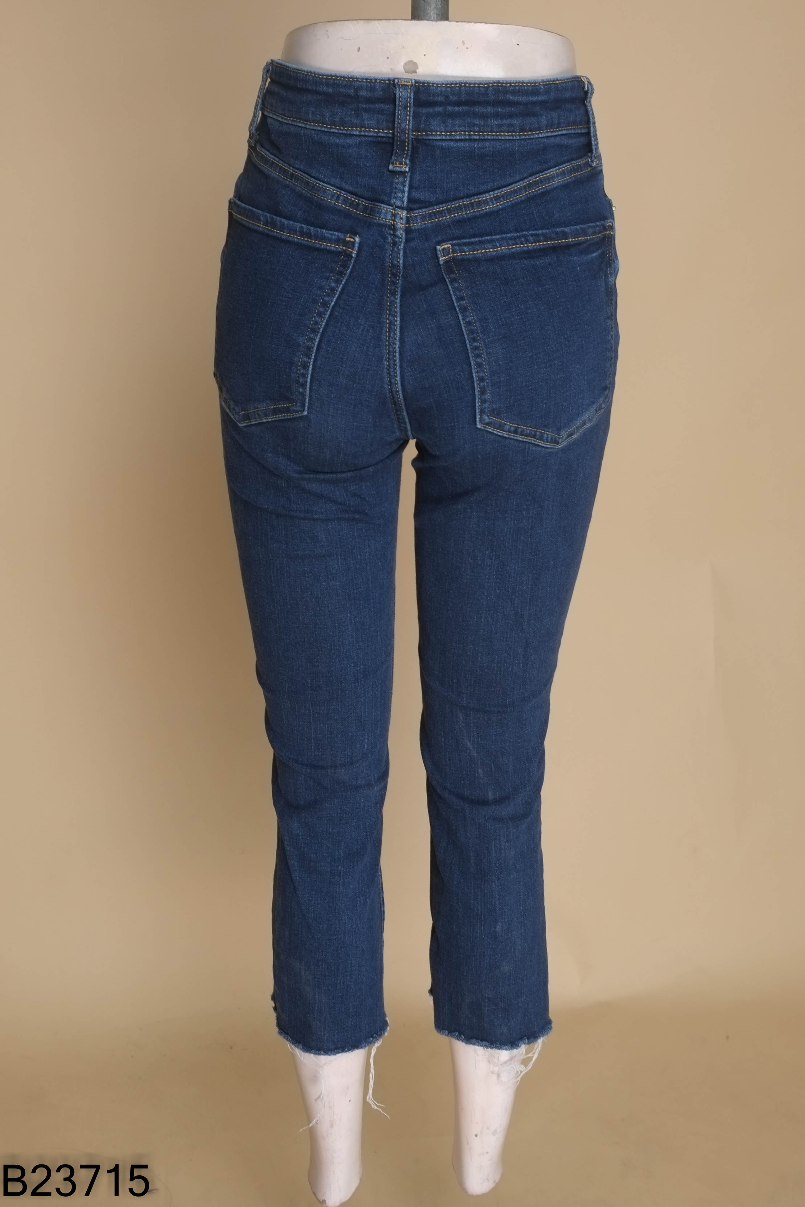 Quần jeans xanh ZARA viền rua