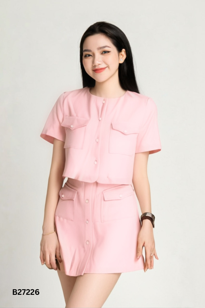 SET 92 WEAR Áo hồng cúc ngọc + chân váy