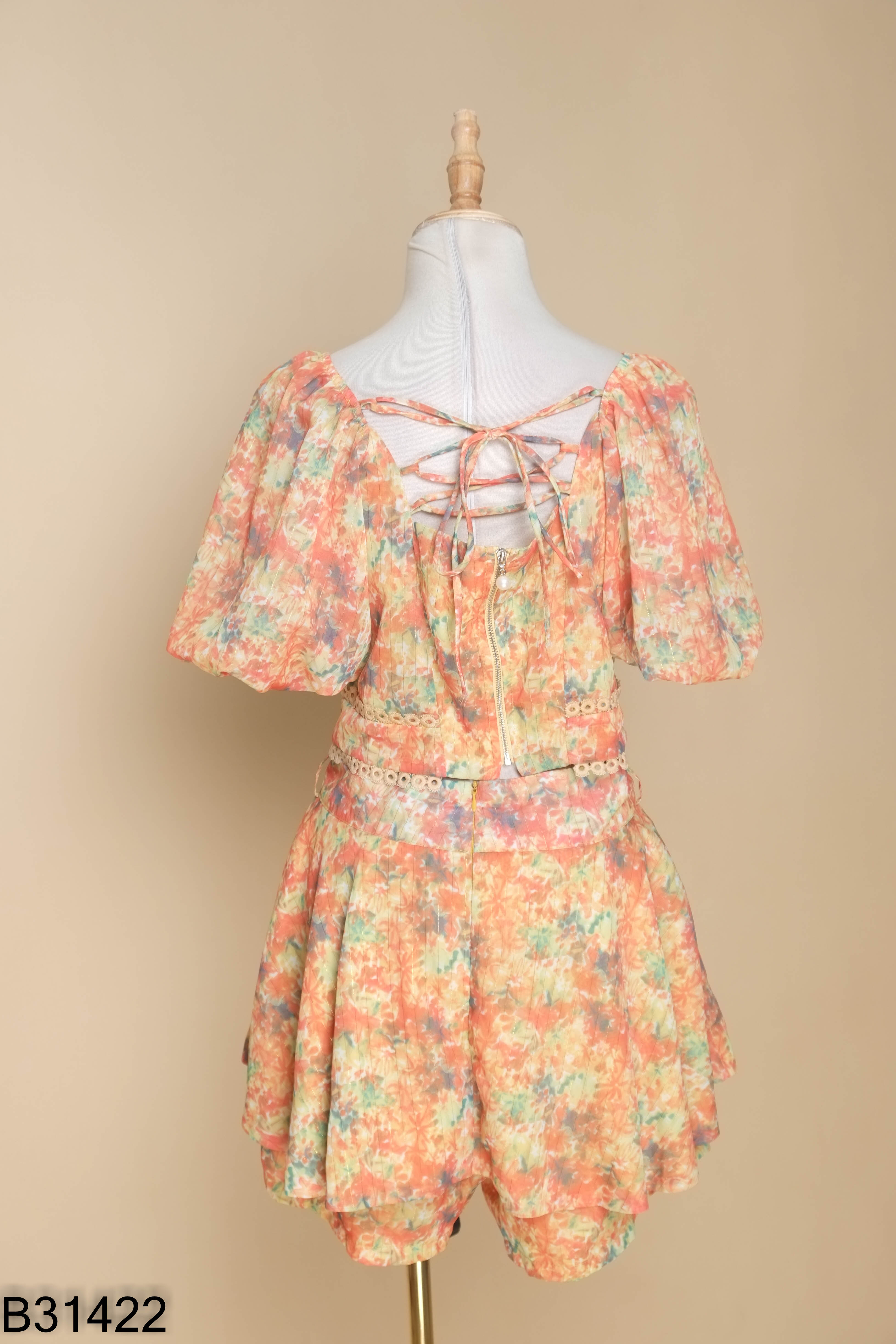 Set Áo voan vàng cam tay phồng + quần shorts