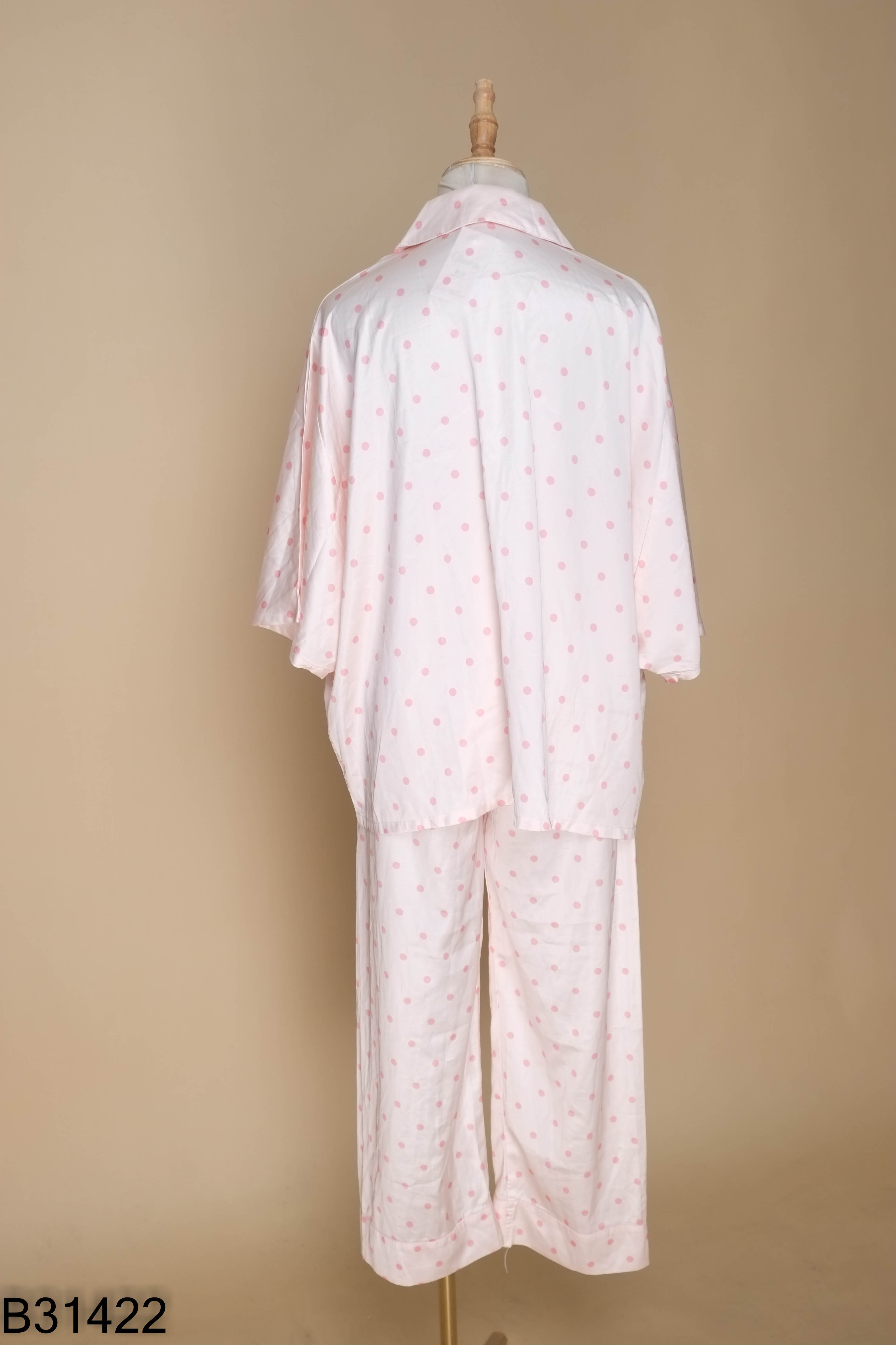Set đồ ngủ lụa hồng chấm bi