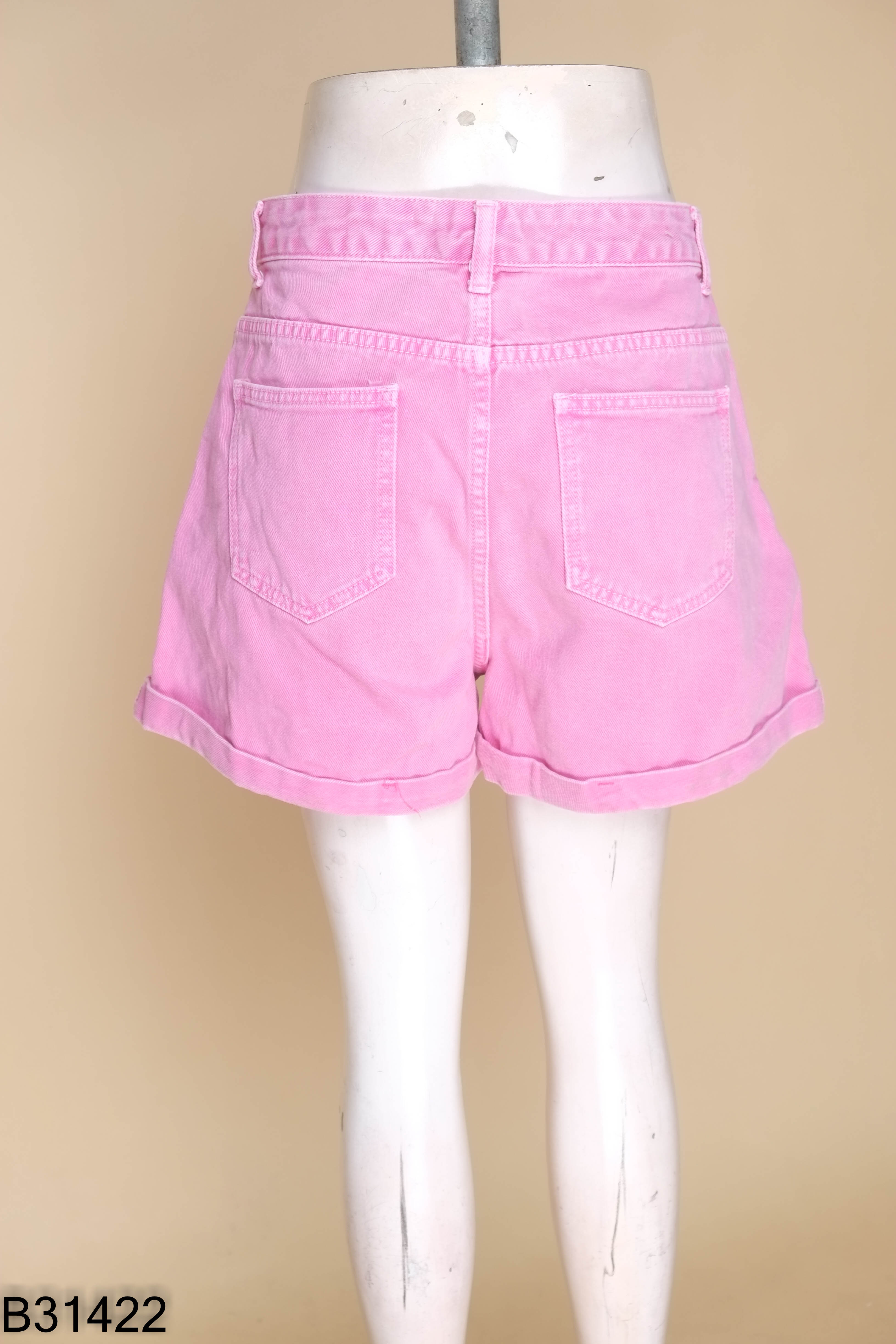Quần shorts jeans hồng
