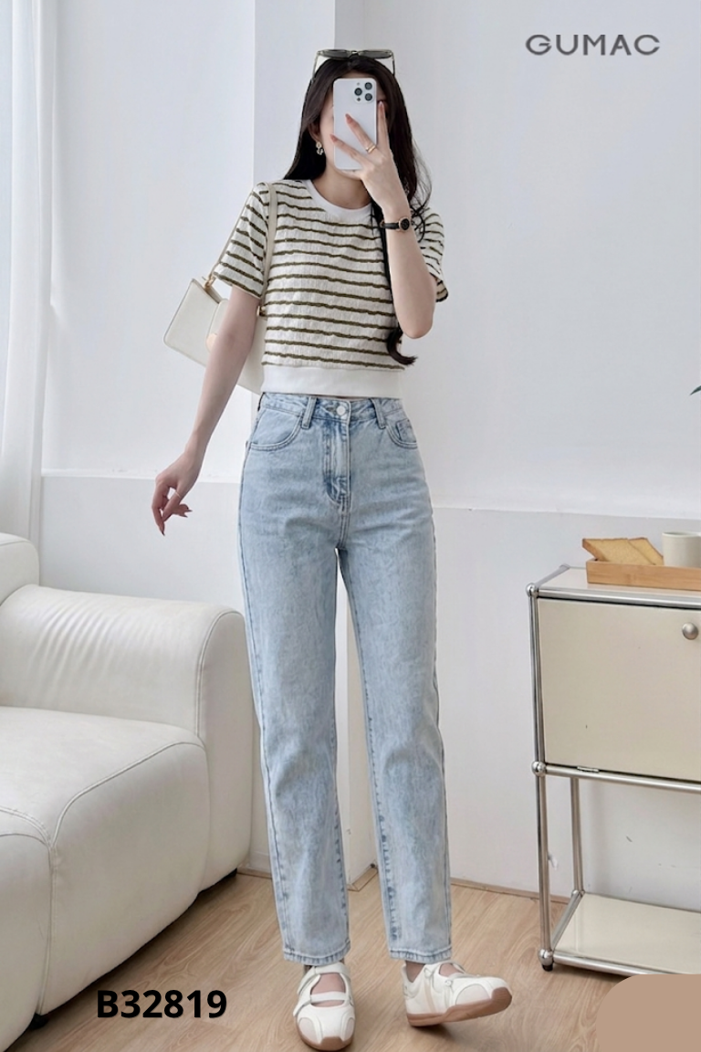 Quần jean xanh nhạt ống đứng