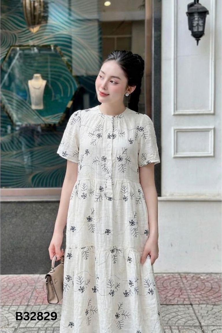 Váy NA NA be thêu họa tiết