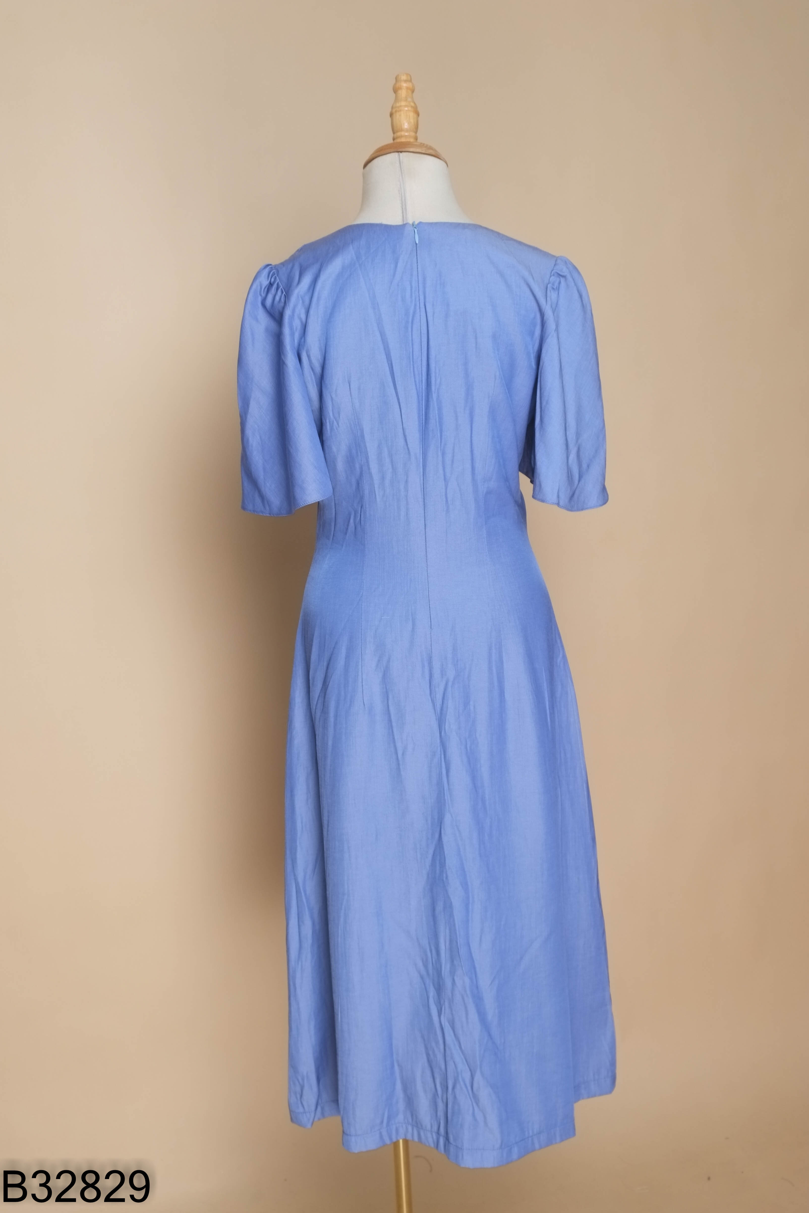 Váy SOLEI boutique xanh phối khuy