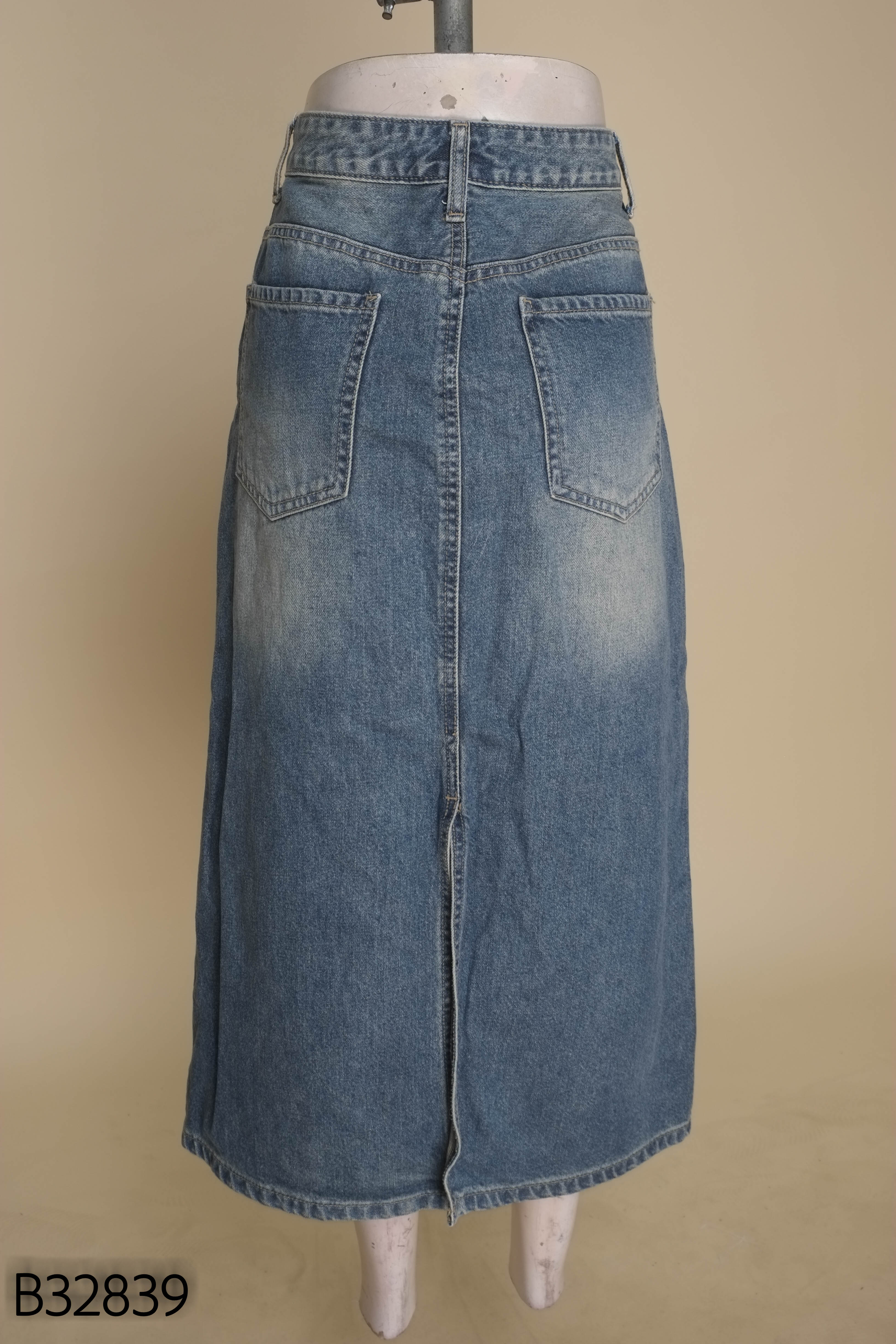 Chân váy jeans xanh bạc đùi