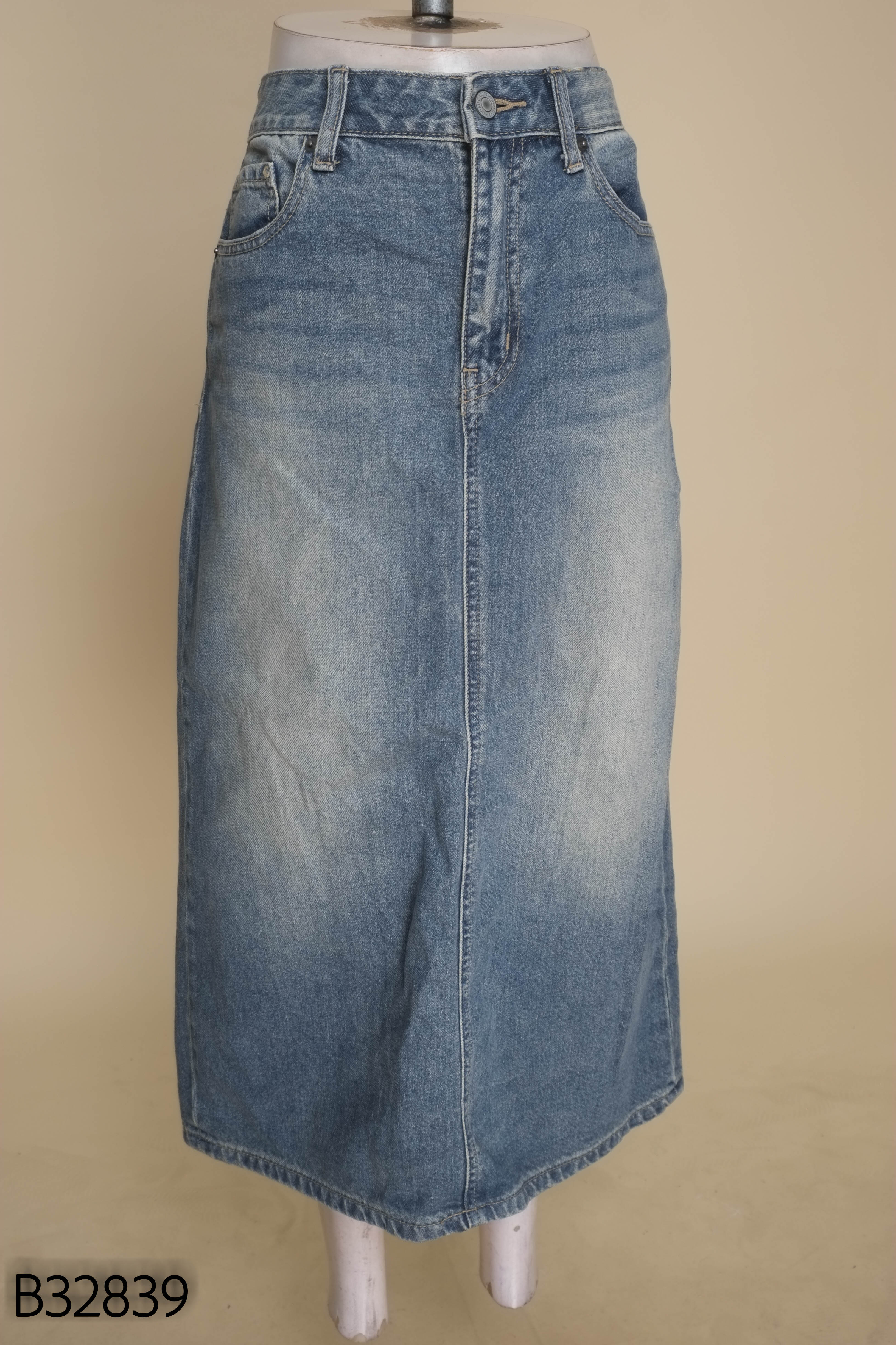 Chân váy jeans xanh bạc đùi