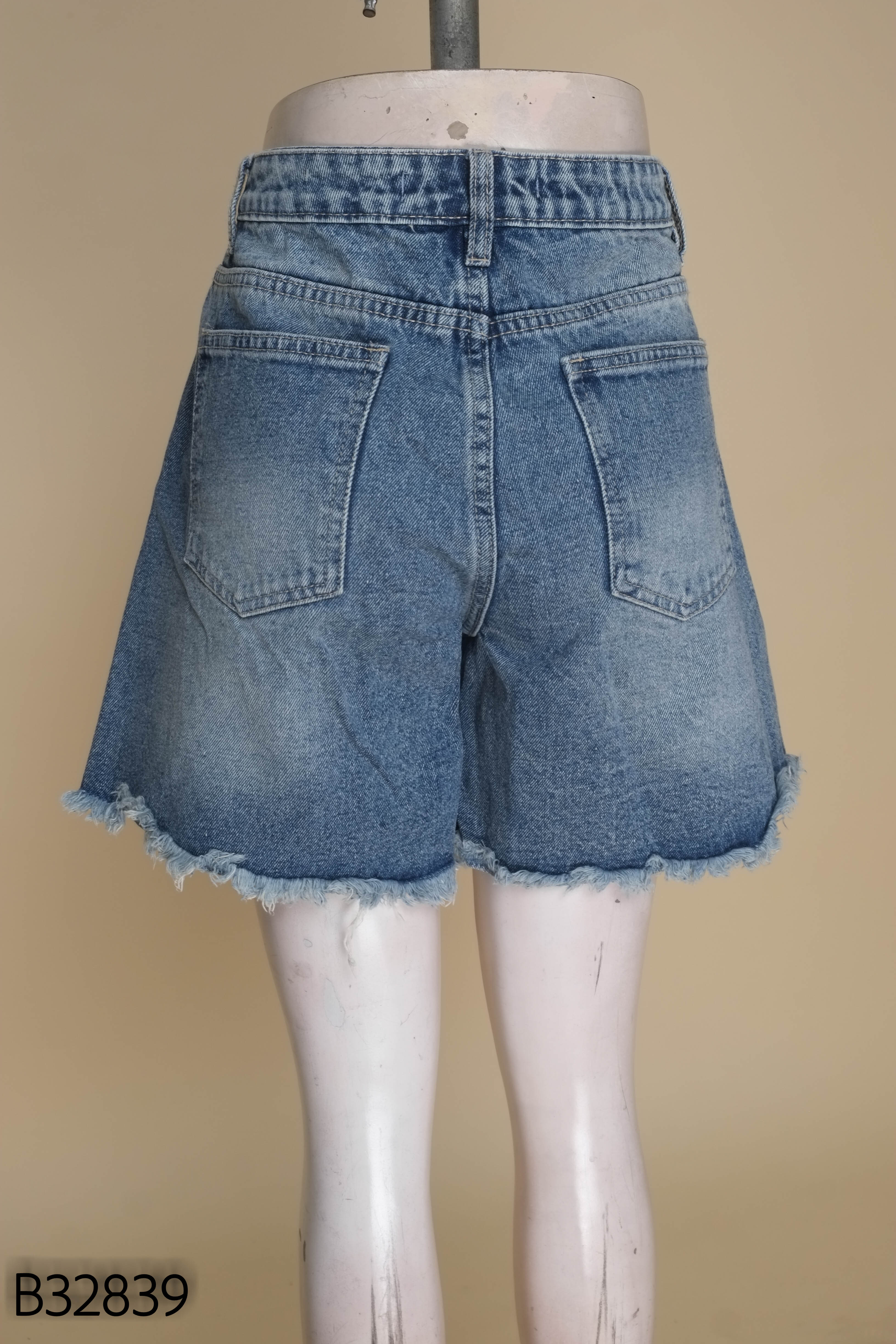 Quần shorts jeans ZARA(xuất) xanh
