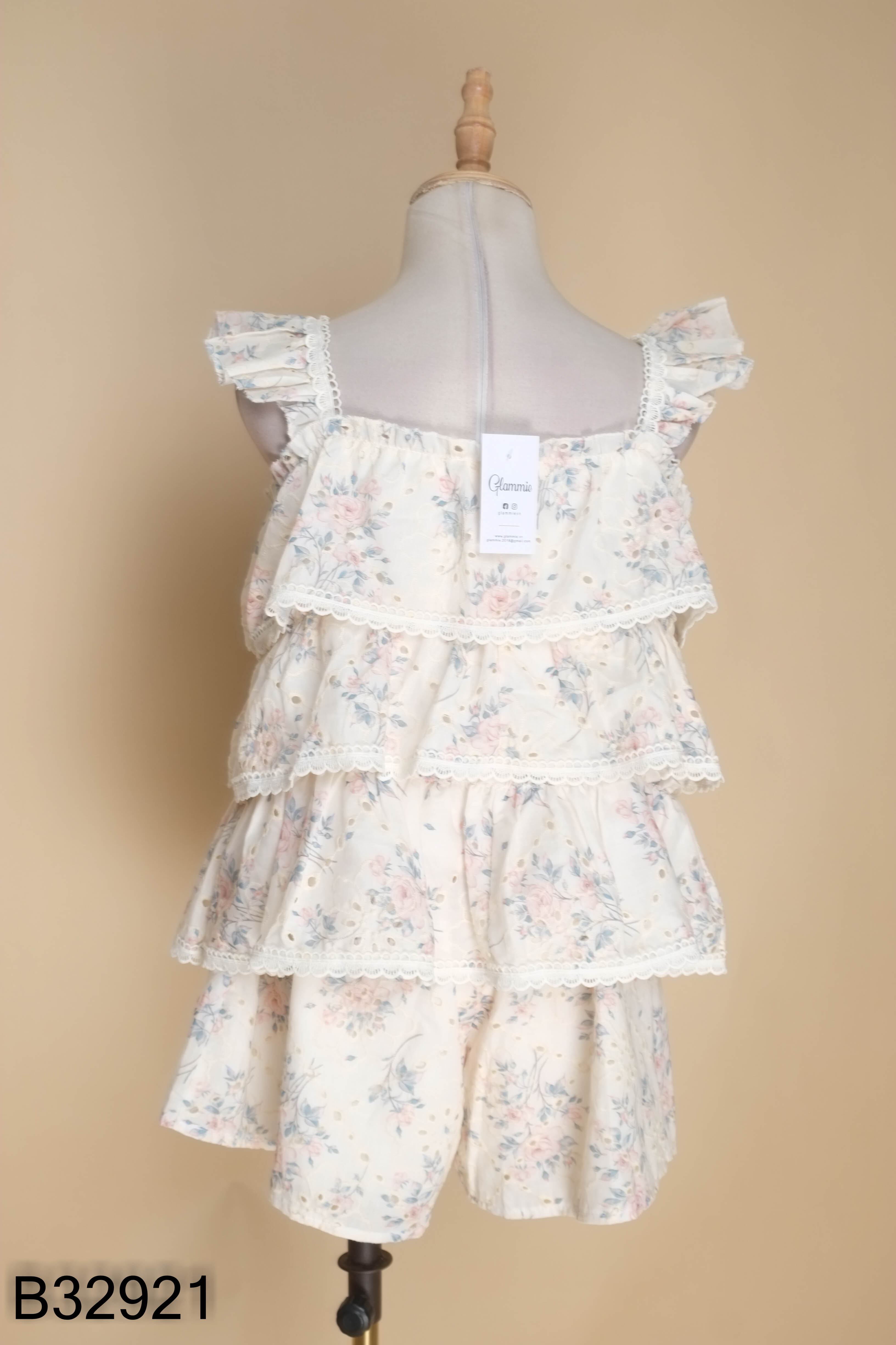 NEWTAG Set be họa tiết hoa áo + quần shorts