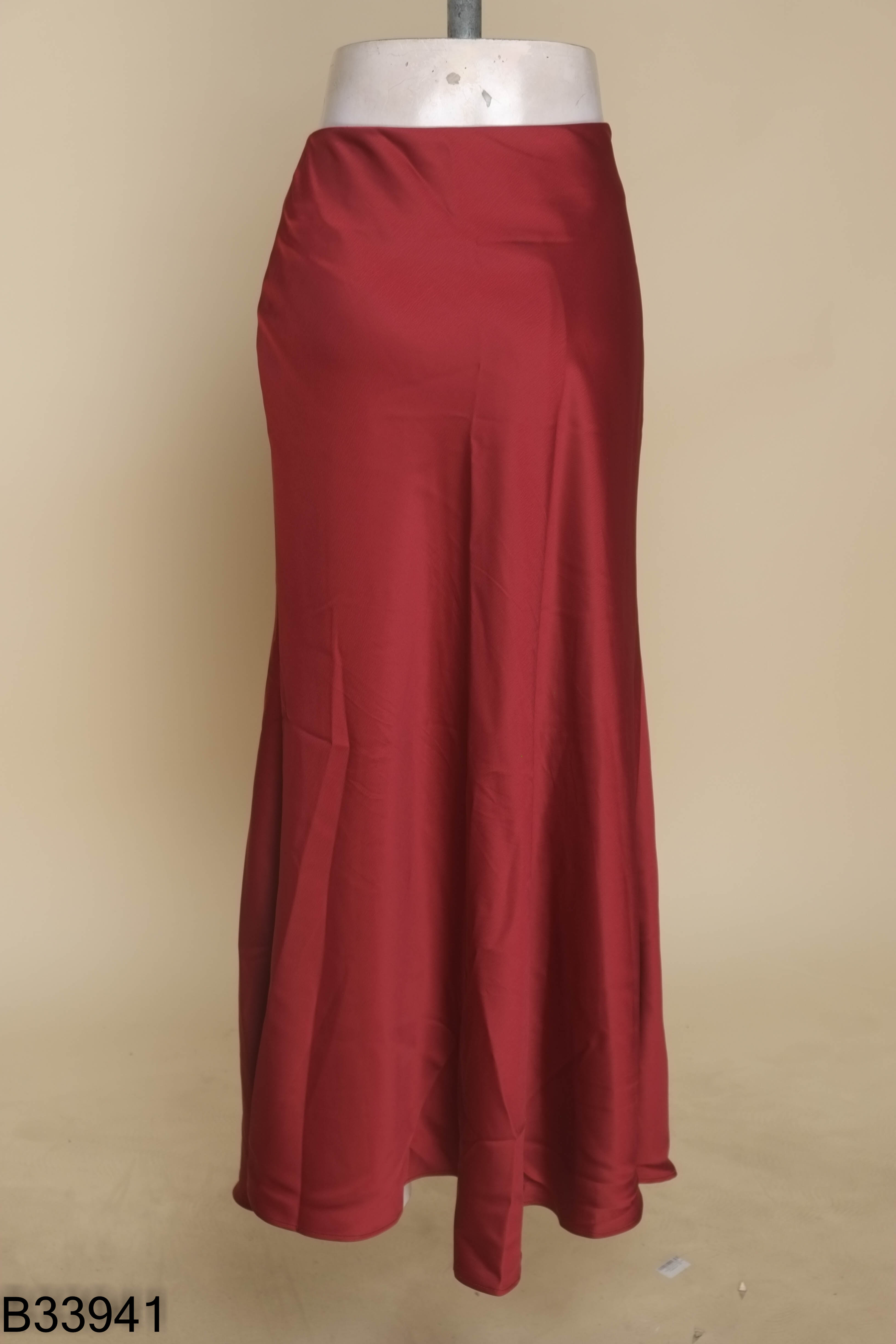 Chân váy LA BOUTIQUE đỏ lụa