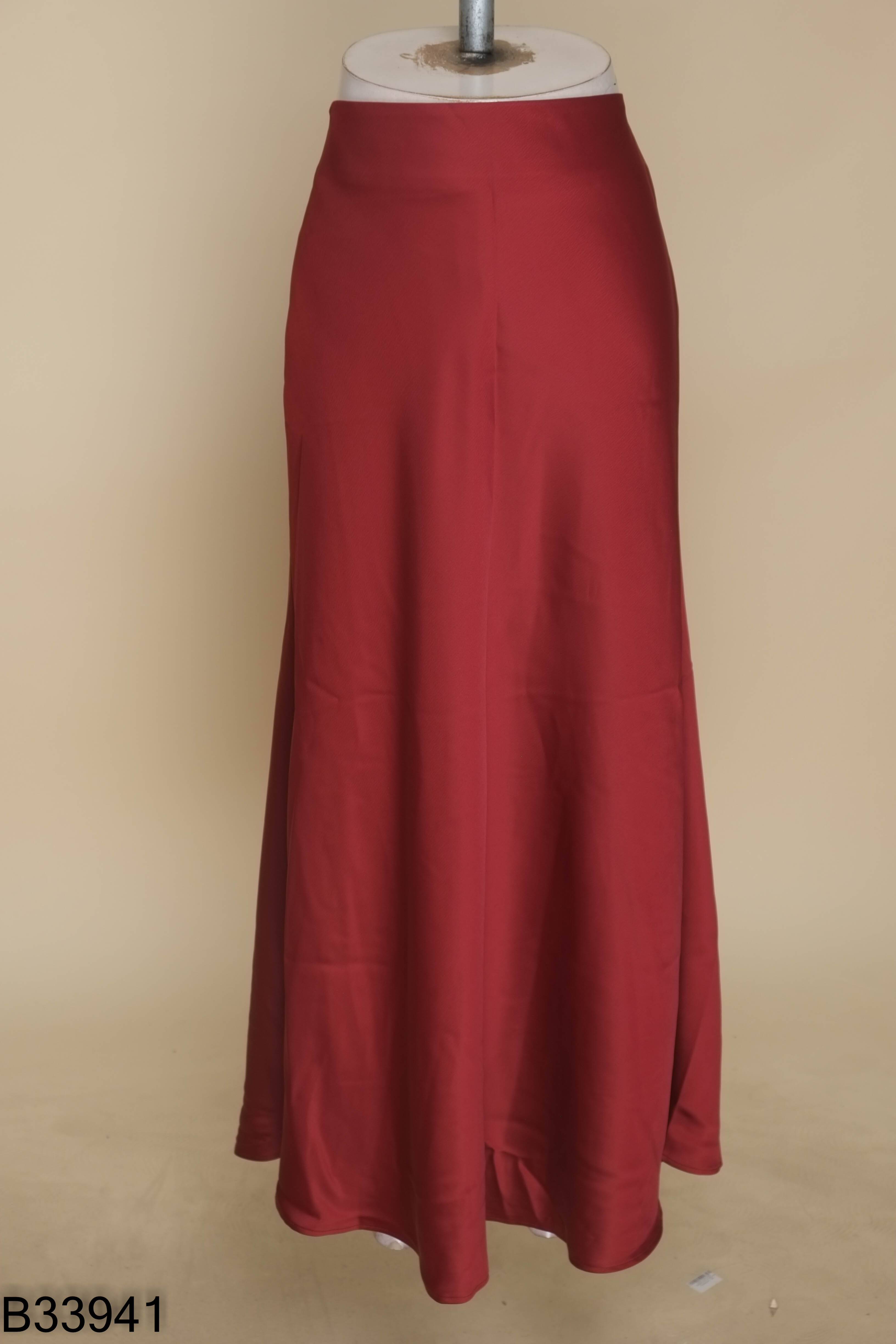 Chân váy LA BOUTIQUE đỏ lụa