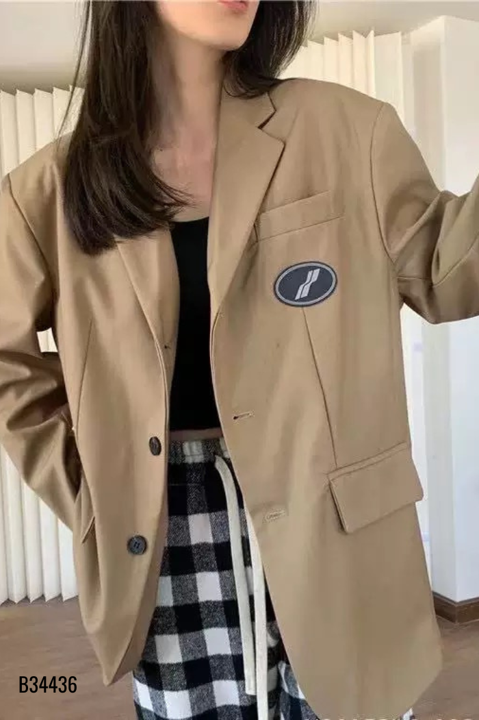 Blazer nâu trơn phối khuy