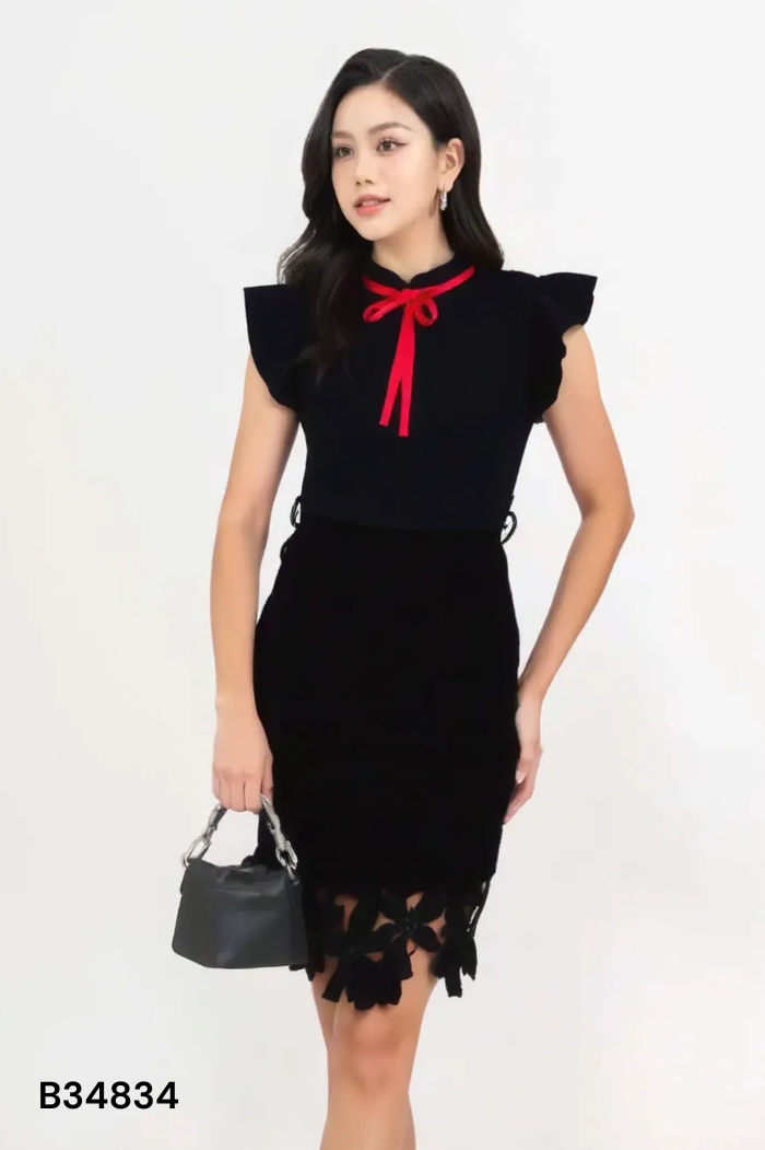 Váy sát nách đen buộc nơ đỏ