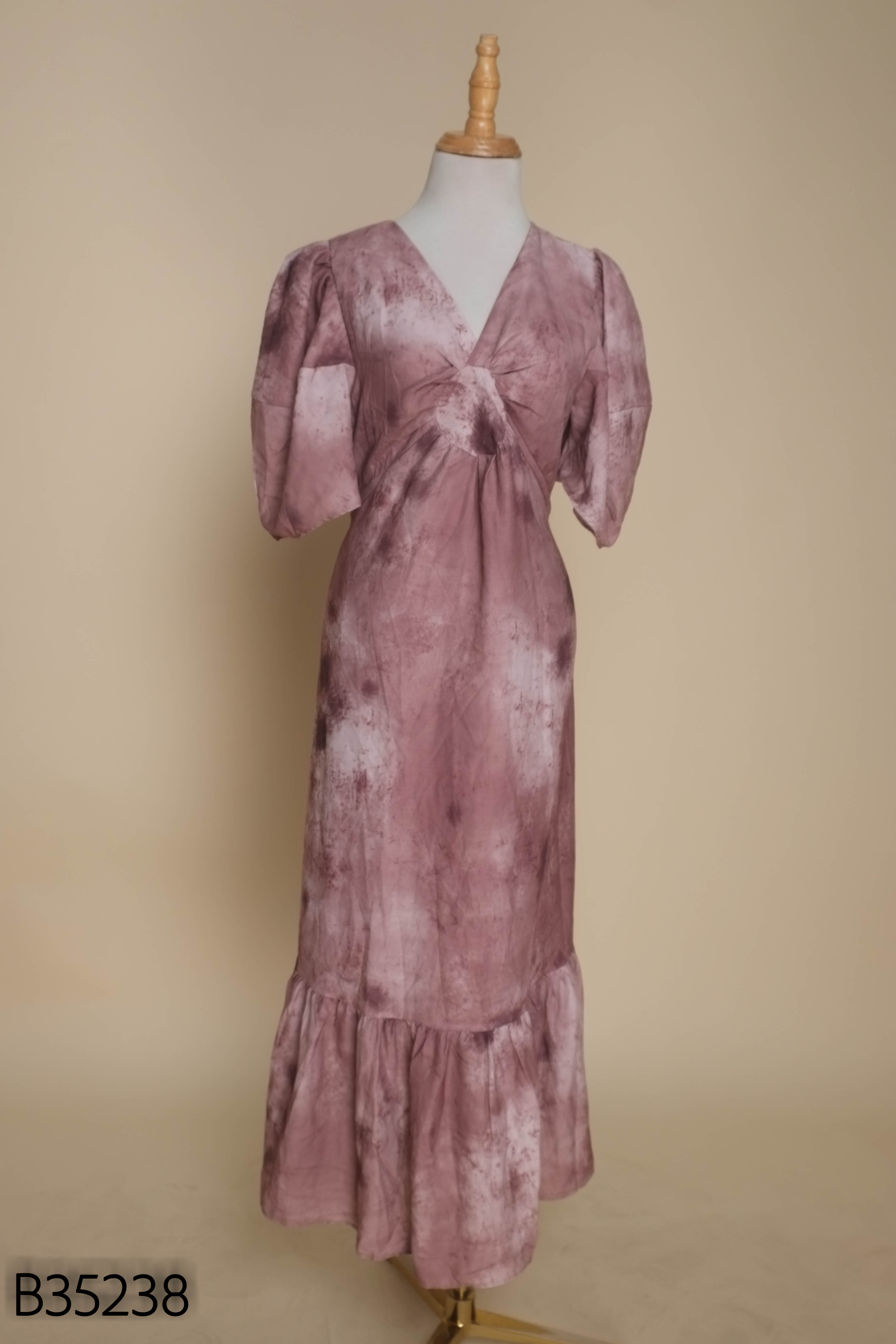 NEWTAG Váy babydoll dài nâu họa tiết loang
