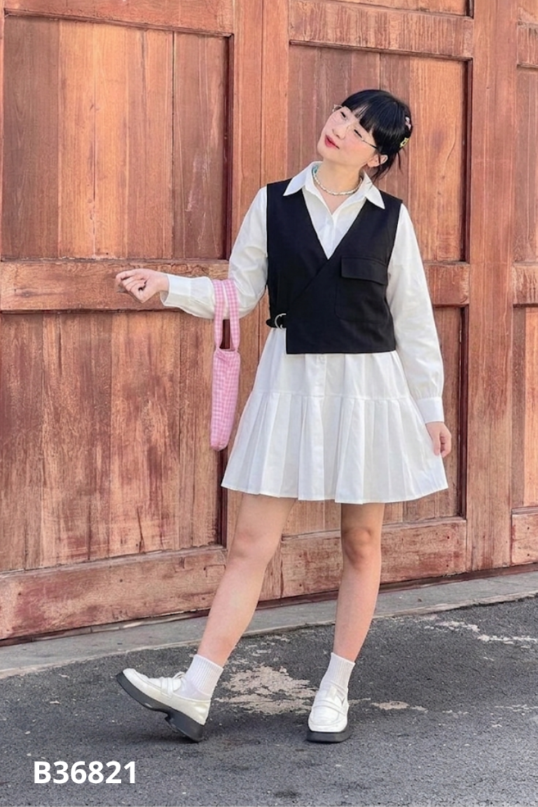 SET váy sơ mi trắng+ áo gile đen