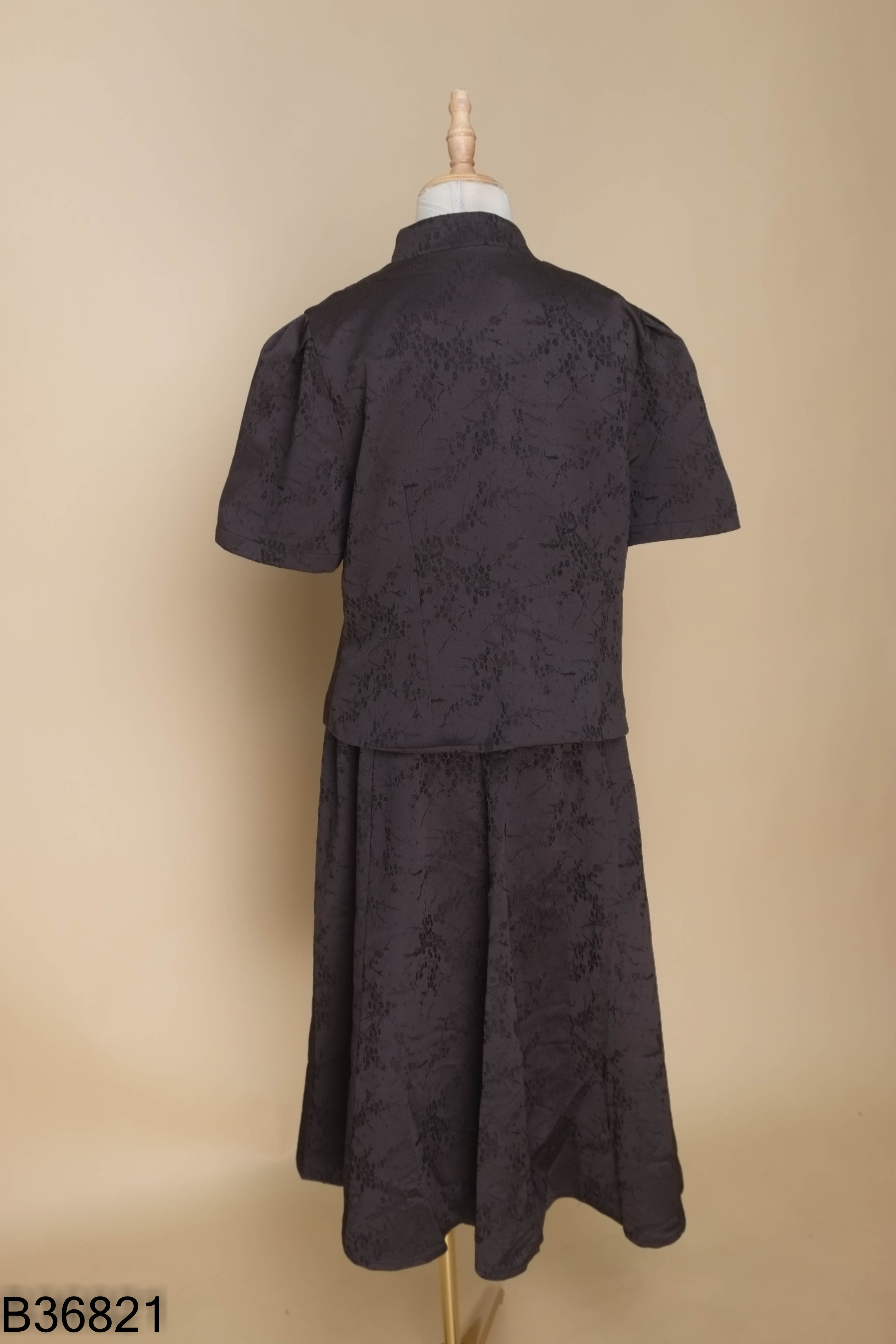 SET áo đen hoa cổ tàu+ chân váy
