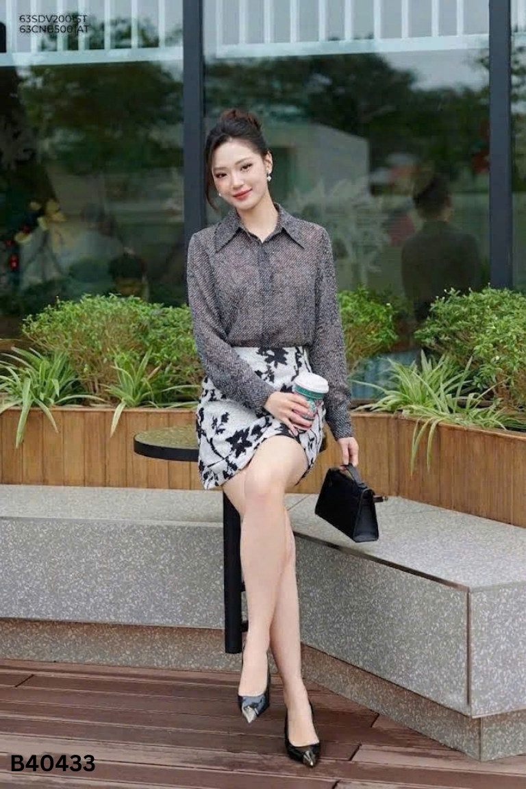 Áo đen CCHAT họa tiết trắng