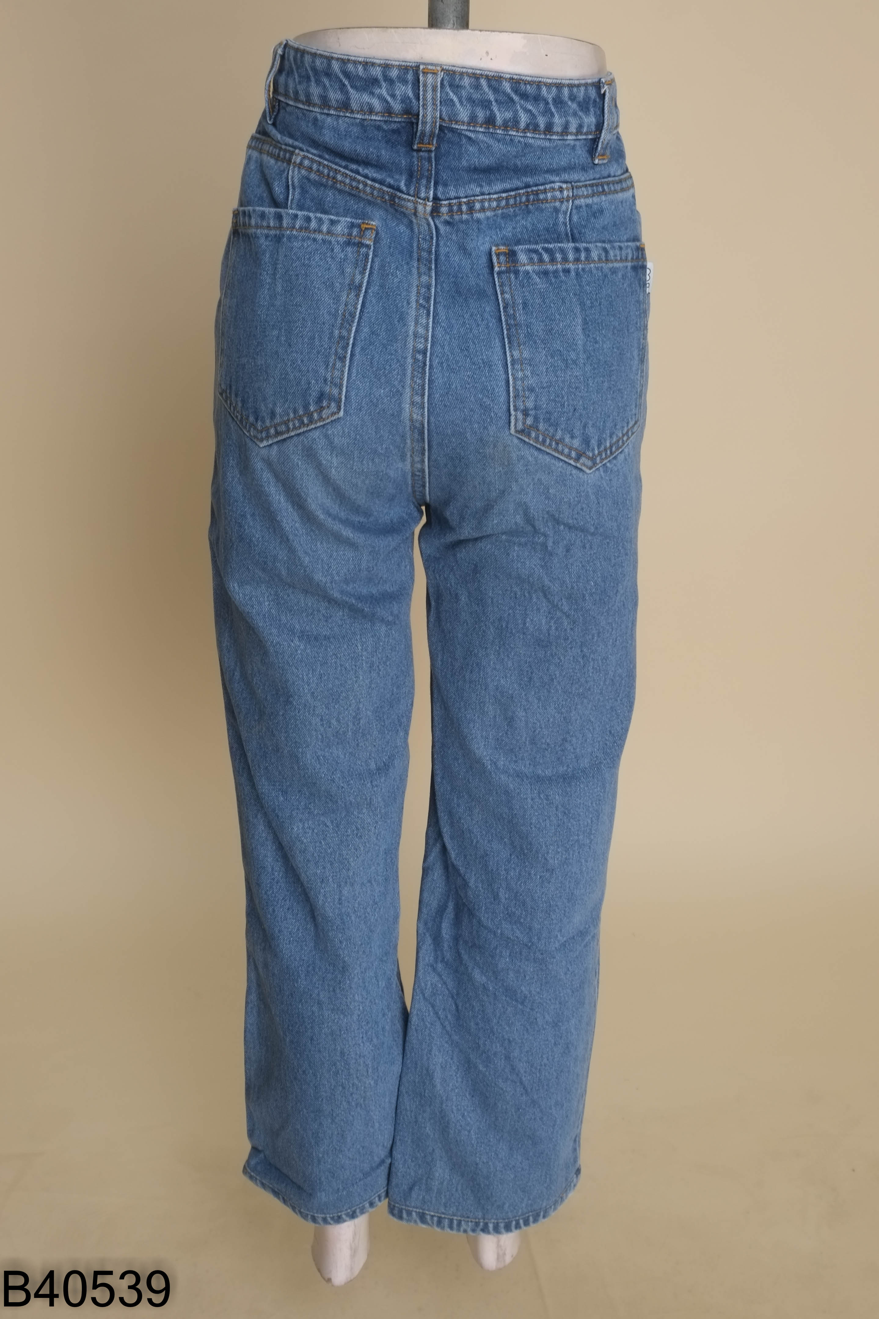 Quần jeans xanh sẫm BOO suông