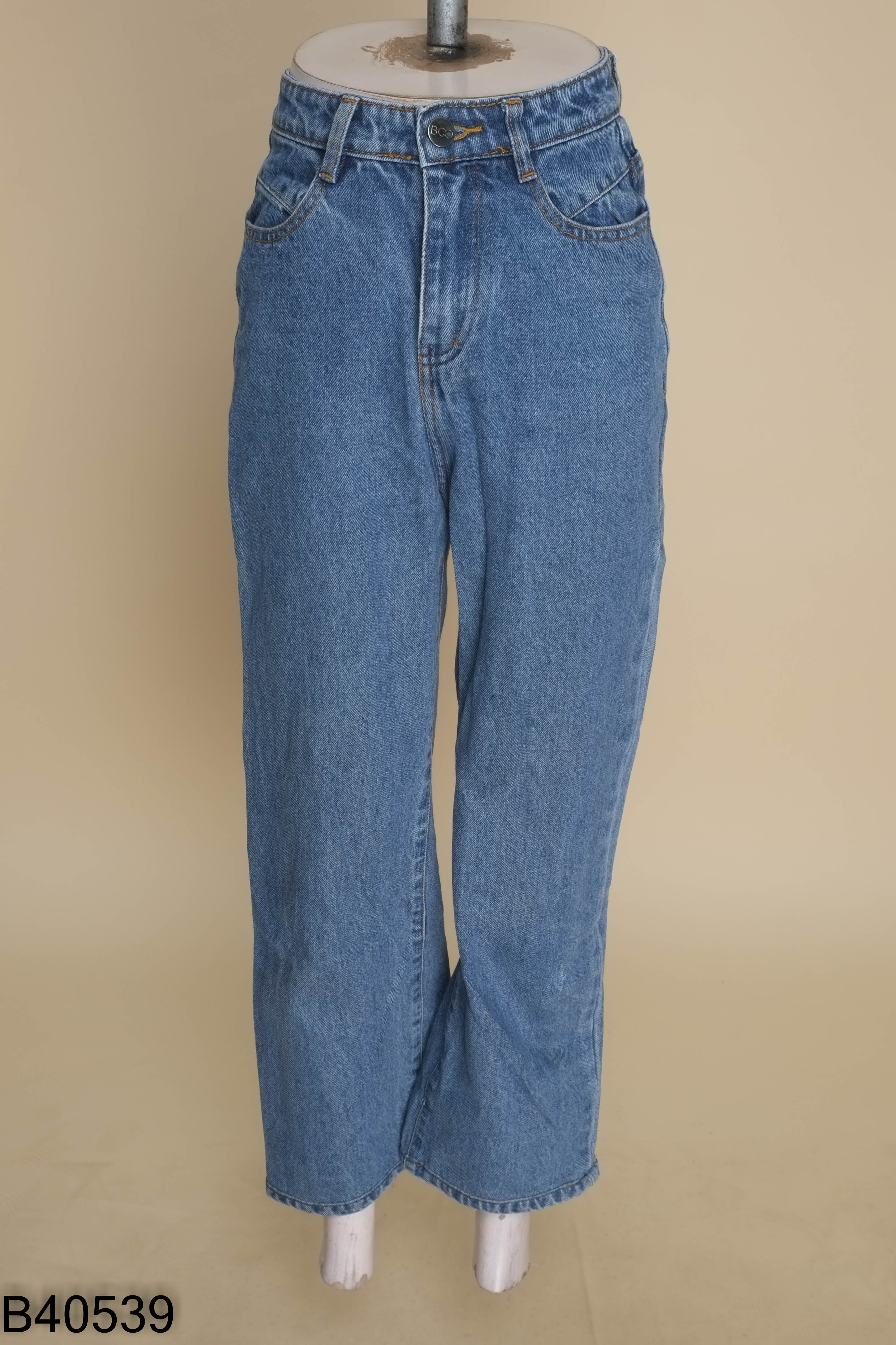 Quần jeans xanh sẫm BOO suông