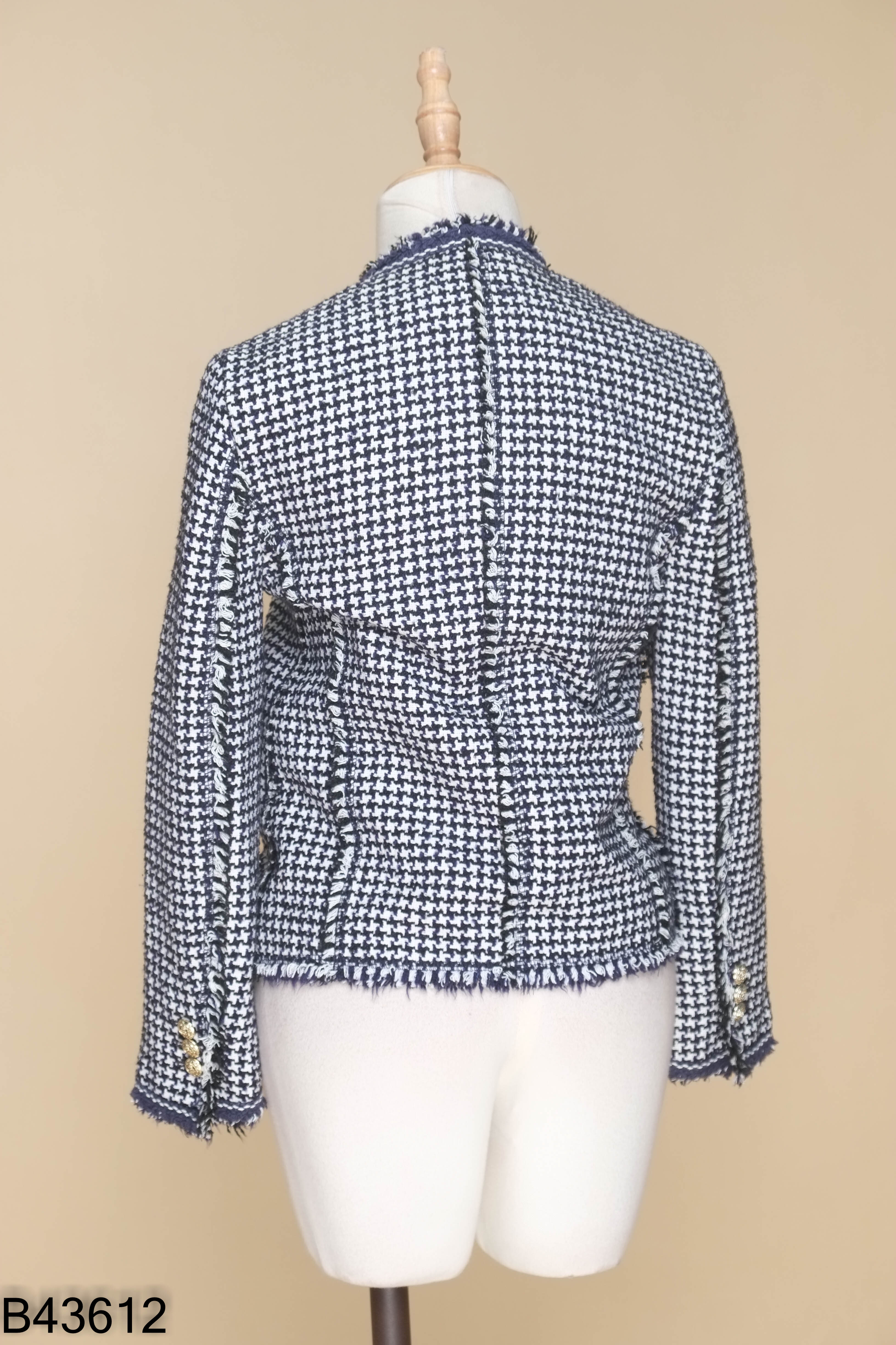 Áo khoác dạ be ZARA phối xanh than